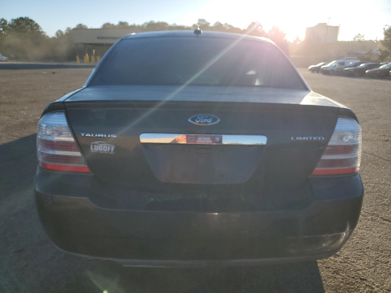 2008 Ford Taurus Limited VIN: 1FAHP25WX8G136197 Lot: 89683285