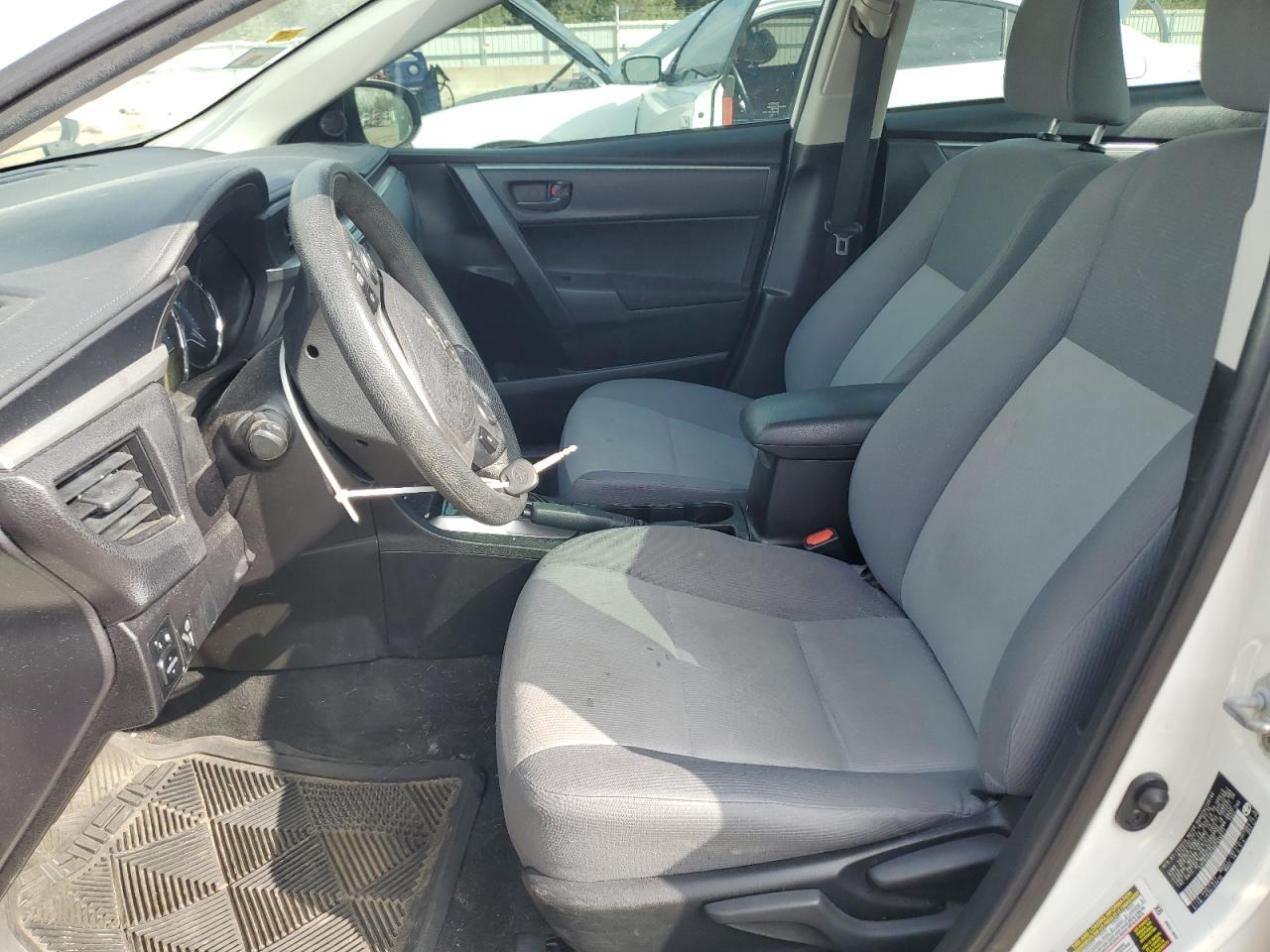 2016 Toyota Corolla L VIN: 5YFBURHE9GP458671 Lot: 86660105