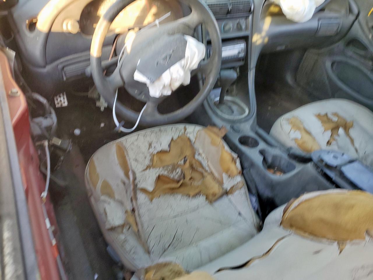 2004 Ford Mustang VIN: 1FAFP44624F186323 Lot: 81983825