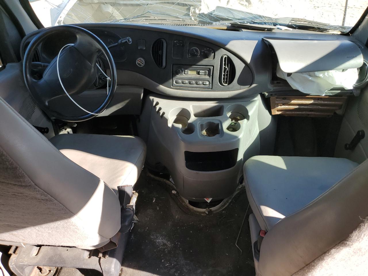 2000 Ford Econoline E150 Van VIN: 1FTRE1427YHB39257 Lot: 85663285