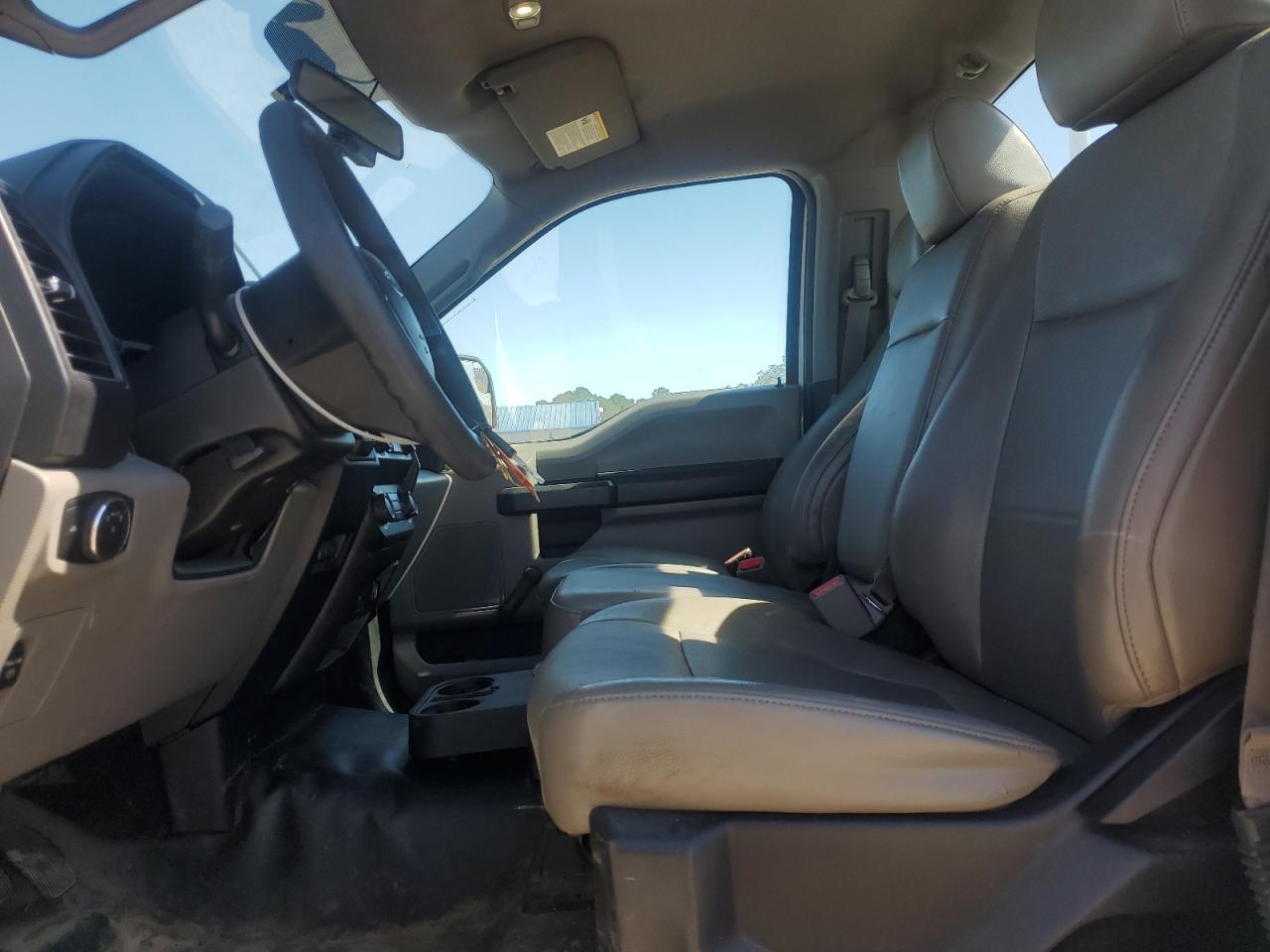 2017 Ford F150 VIN: 1FTMF1C86HKC16457 Lot: 87005745