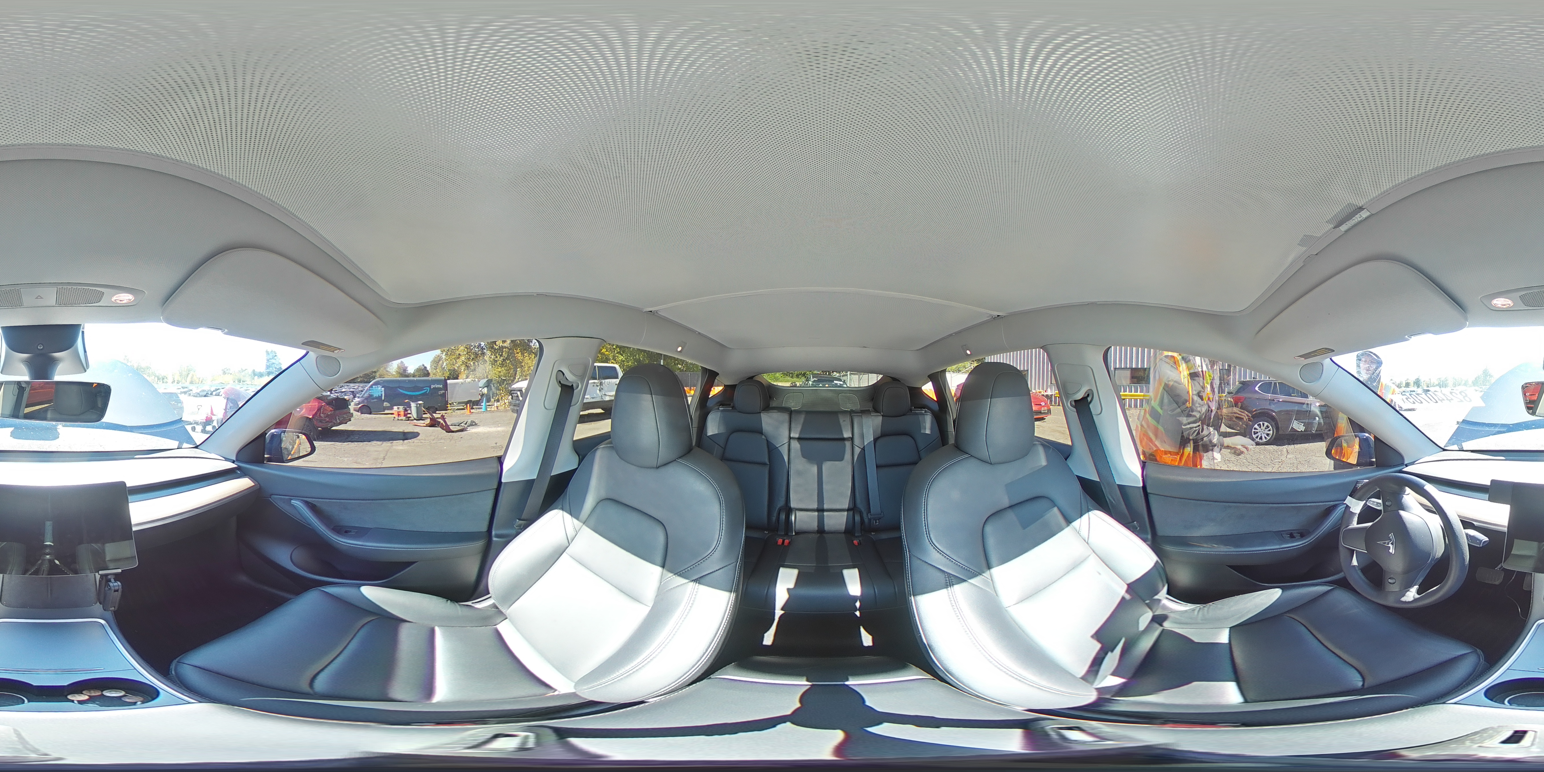 2022 Tesla Model Y VIN: 7SAYGDEE2NF496232 Lot: 82440705