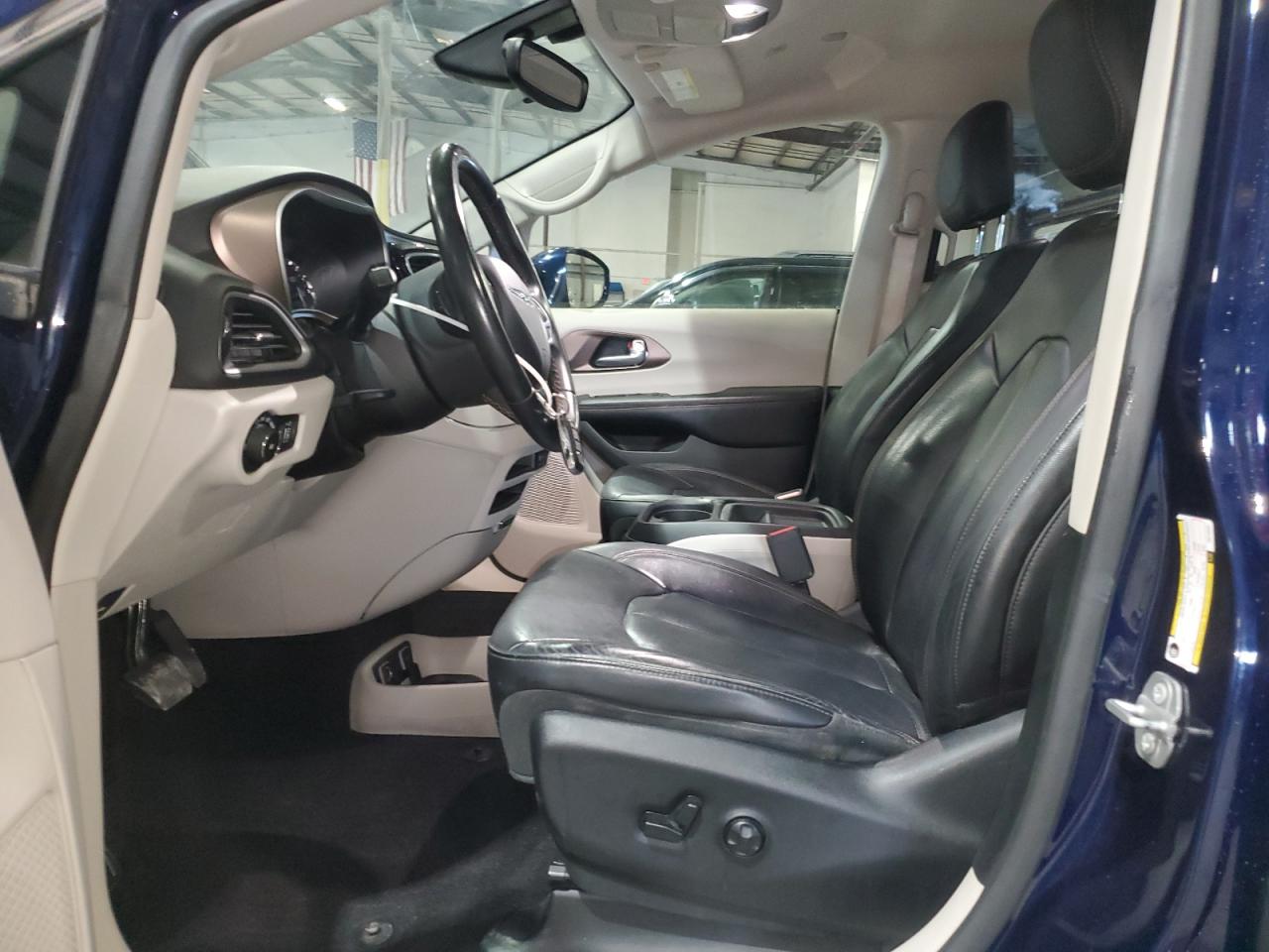 2018 Chrysler Pacifica Touring L VIN: 2C4RC1BG9JR316938 Lot: 80792195