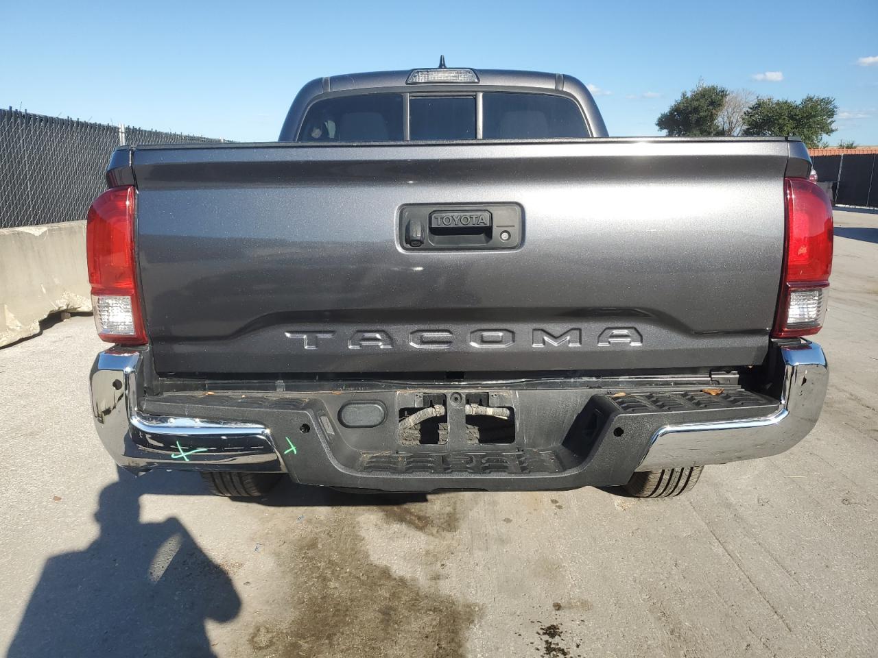 2019 Toyota Tacoma Double Cab VIN: 5TFAX5GN3KX144490 Lot: 82222115