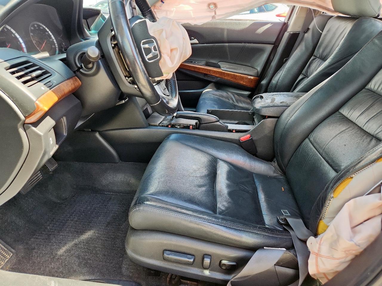 2011 Honda Accord Exl VIN: 1HGCP2F89BA039833 Lot: 85136265