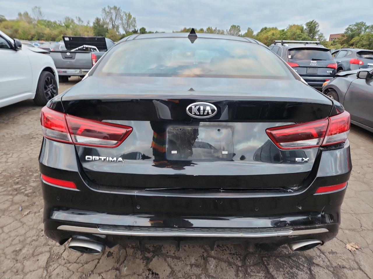 2019 Kia Optima Ex VIN: 5XXGU4L17KG313384 Lot: 82381925