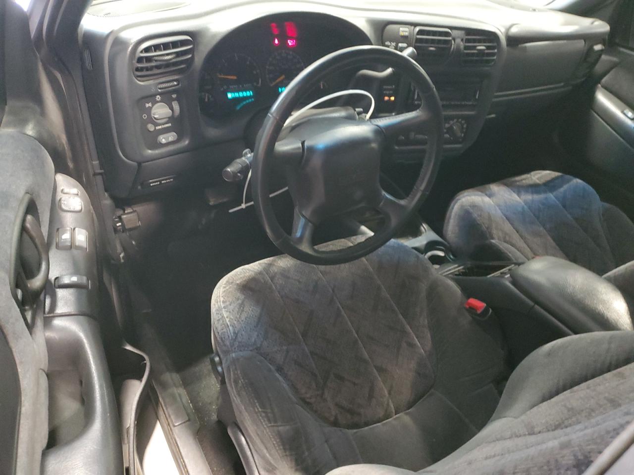 2000 GMC Sonoma VIN: 1GTDT19W0Y8252902 Lot: 87486215