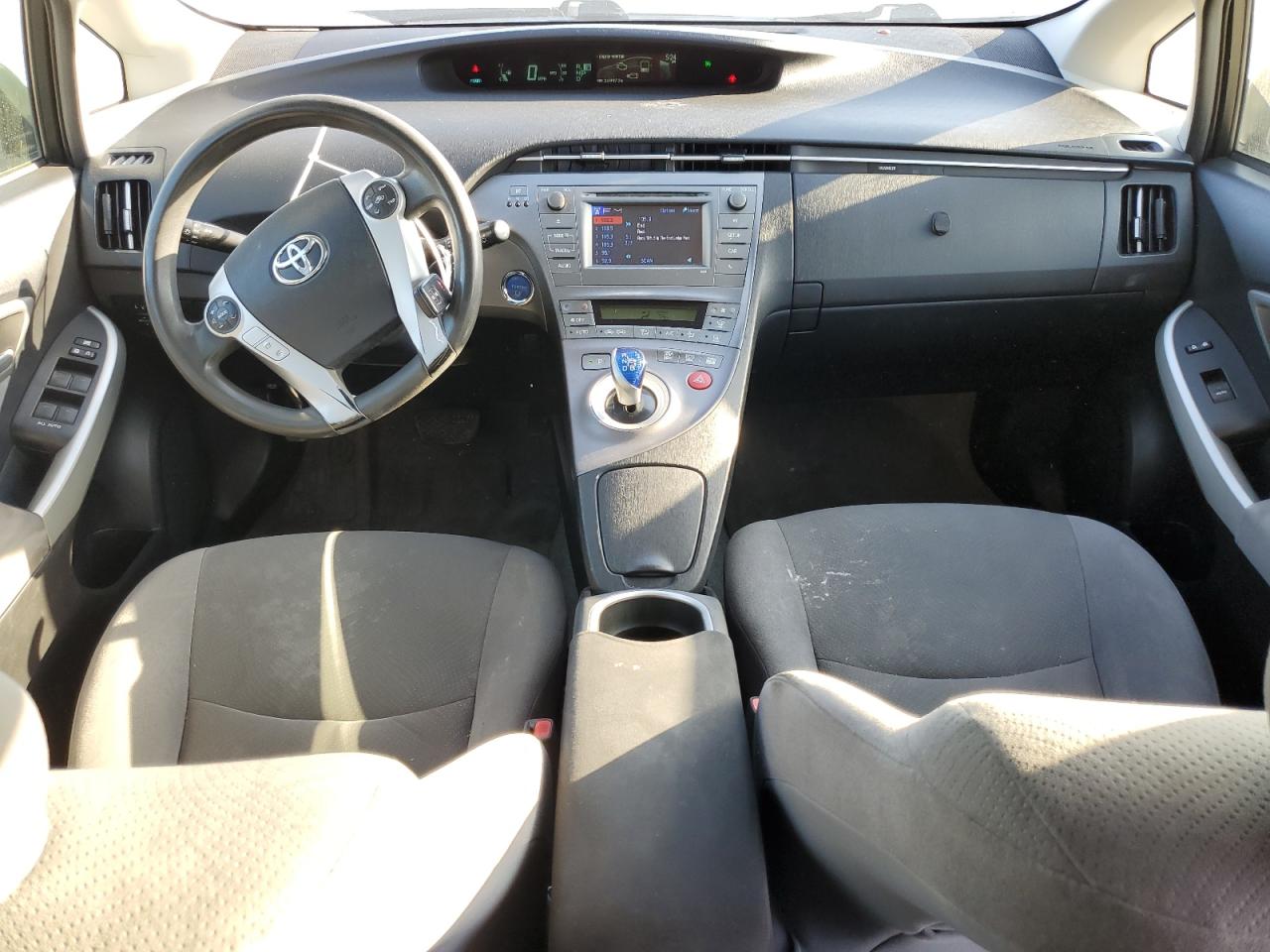 2015 Toyota Prius VIN: JTDKN3DU8F0418615 Lot: 85297735