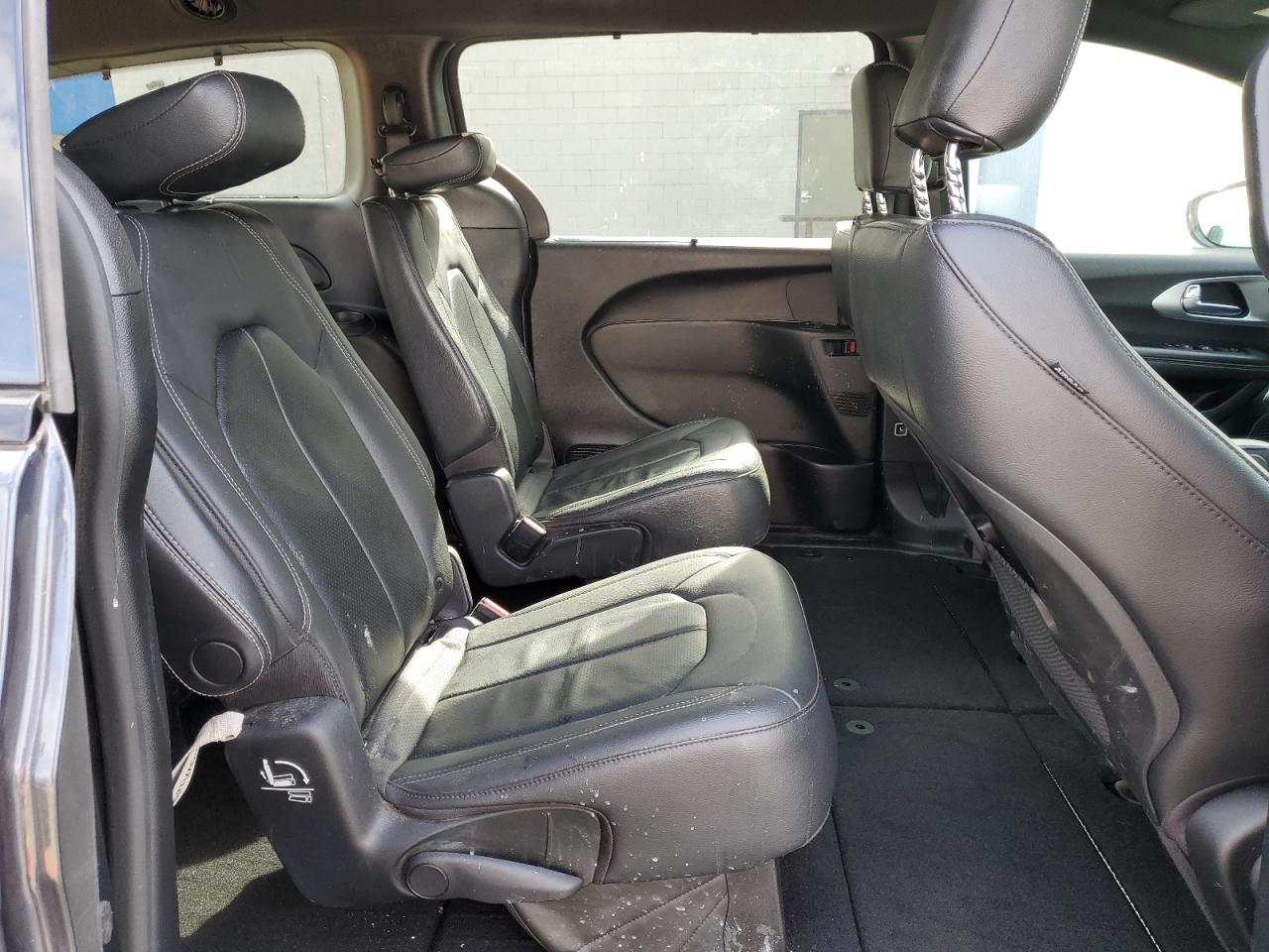 2020 Chrysler Pacifica Touring L VIN: 2C4RC1BG0LR184378 Lot: 90226005