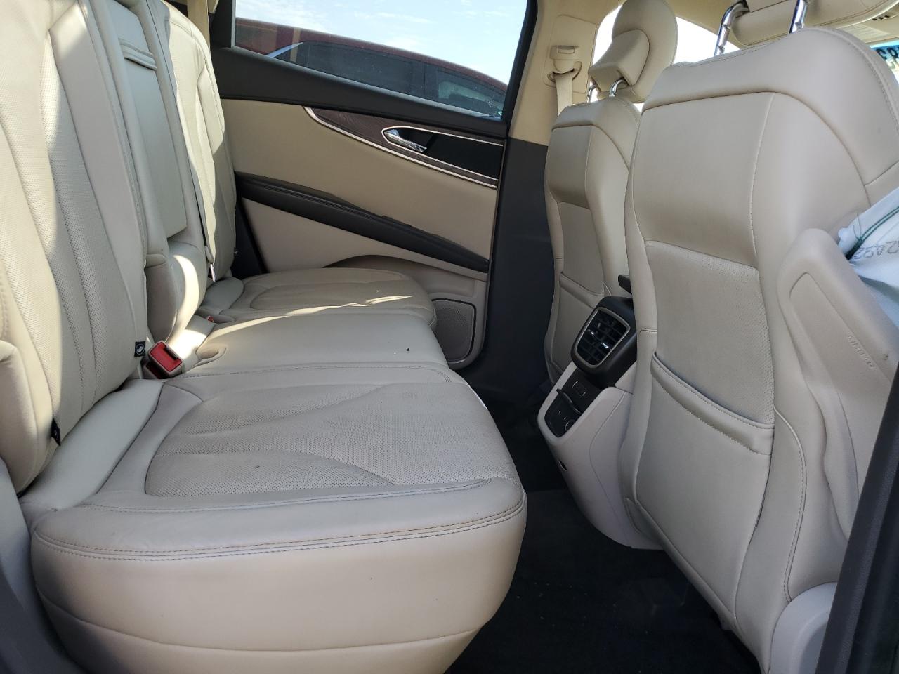 2017 Lincoln Mkx Reserve VIN: 2LMPJ8LR9HBL13191 Lot: 84911835