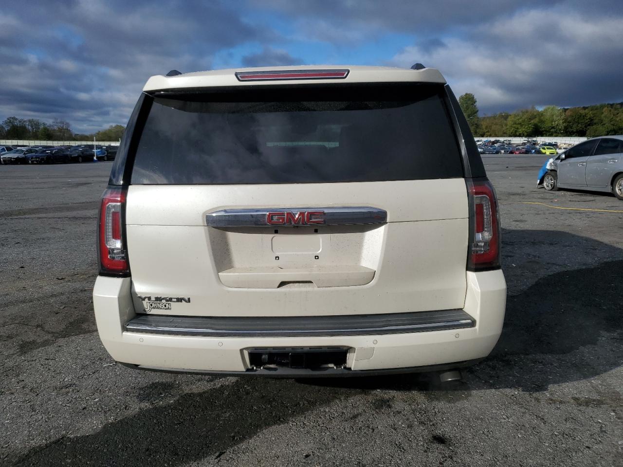 2015 GMC Yukon Denali VIN: 1GKS2CKJ4FR700624 Lot: 82309795