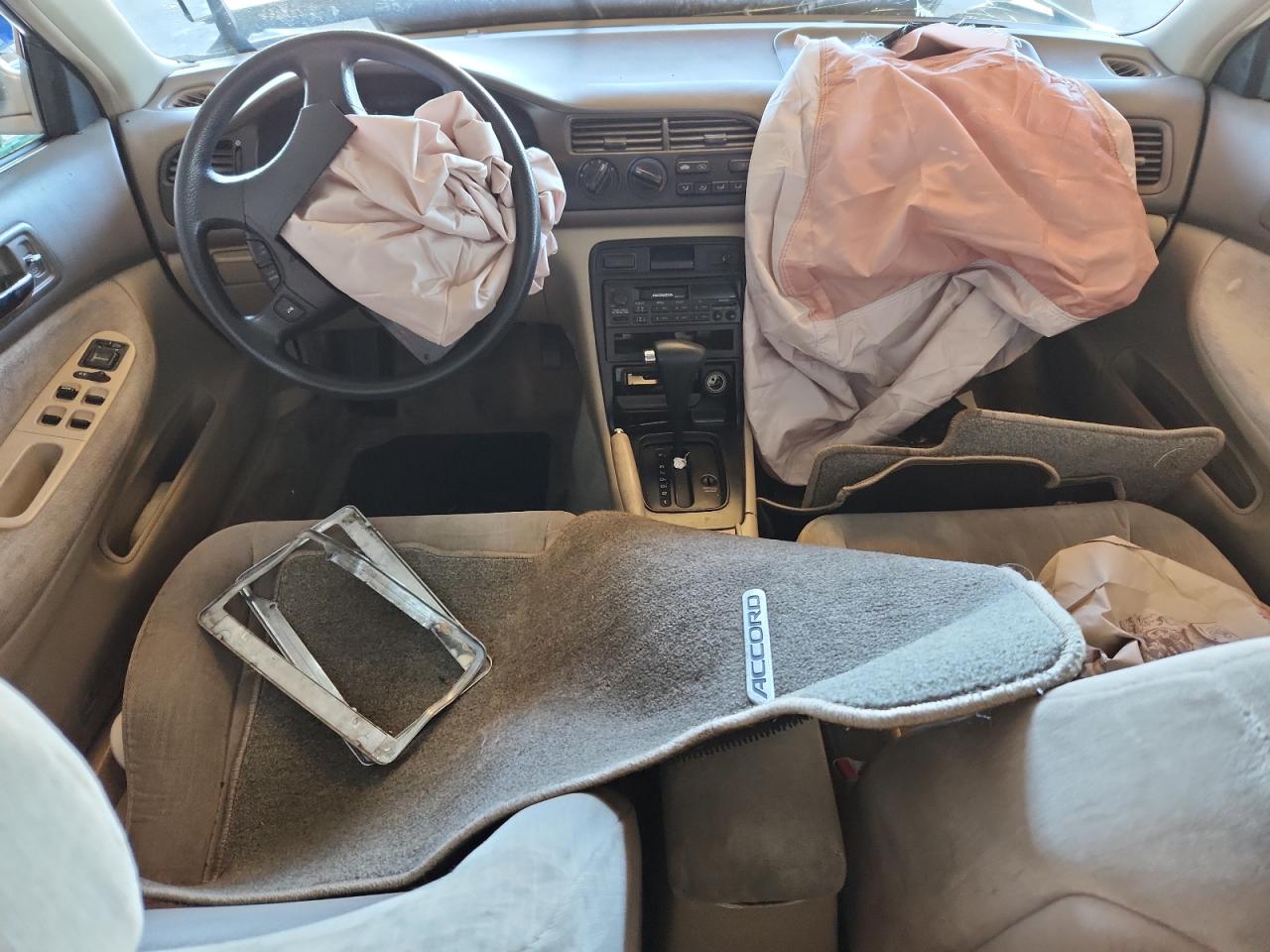 1995 Honda Accord Lx VIN: 1HGCD5630SA027729 Lot: 86491045