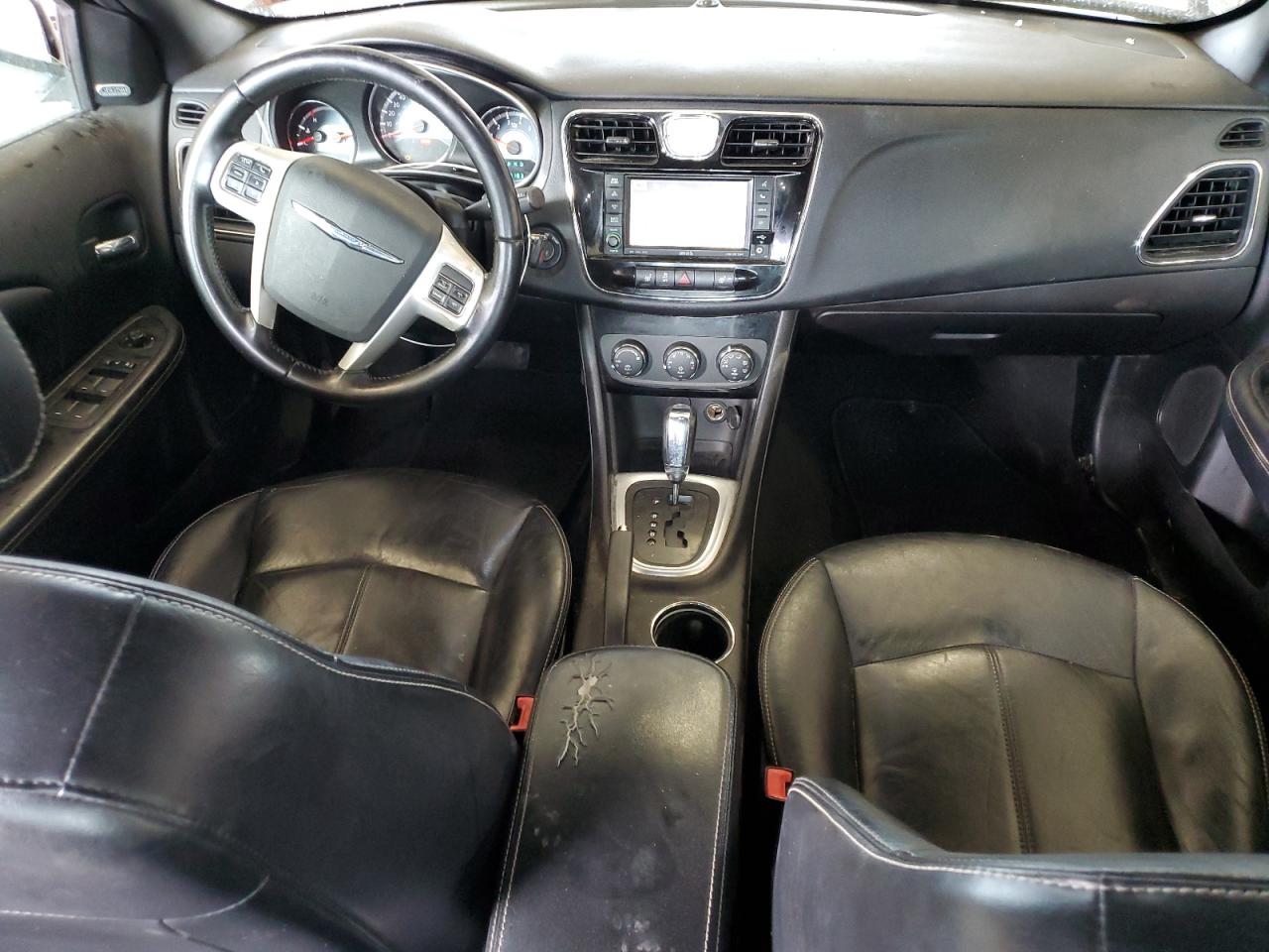 2012 Chrysler 200 Limited VIN: 1C3CCBCGXCN153098 Lot: 82553055