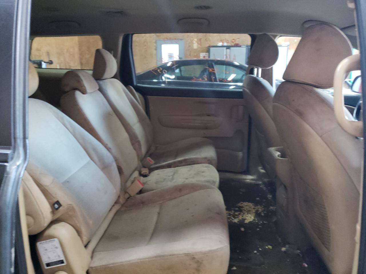 2018 Kia Sedona Lx VIN: KNDMB5C18J6382855 Lot: 82656135