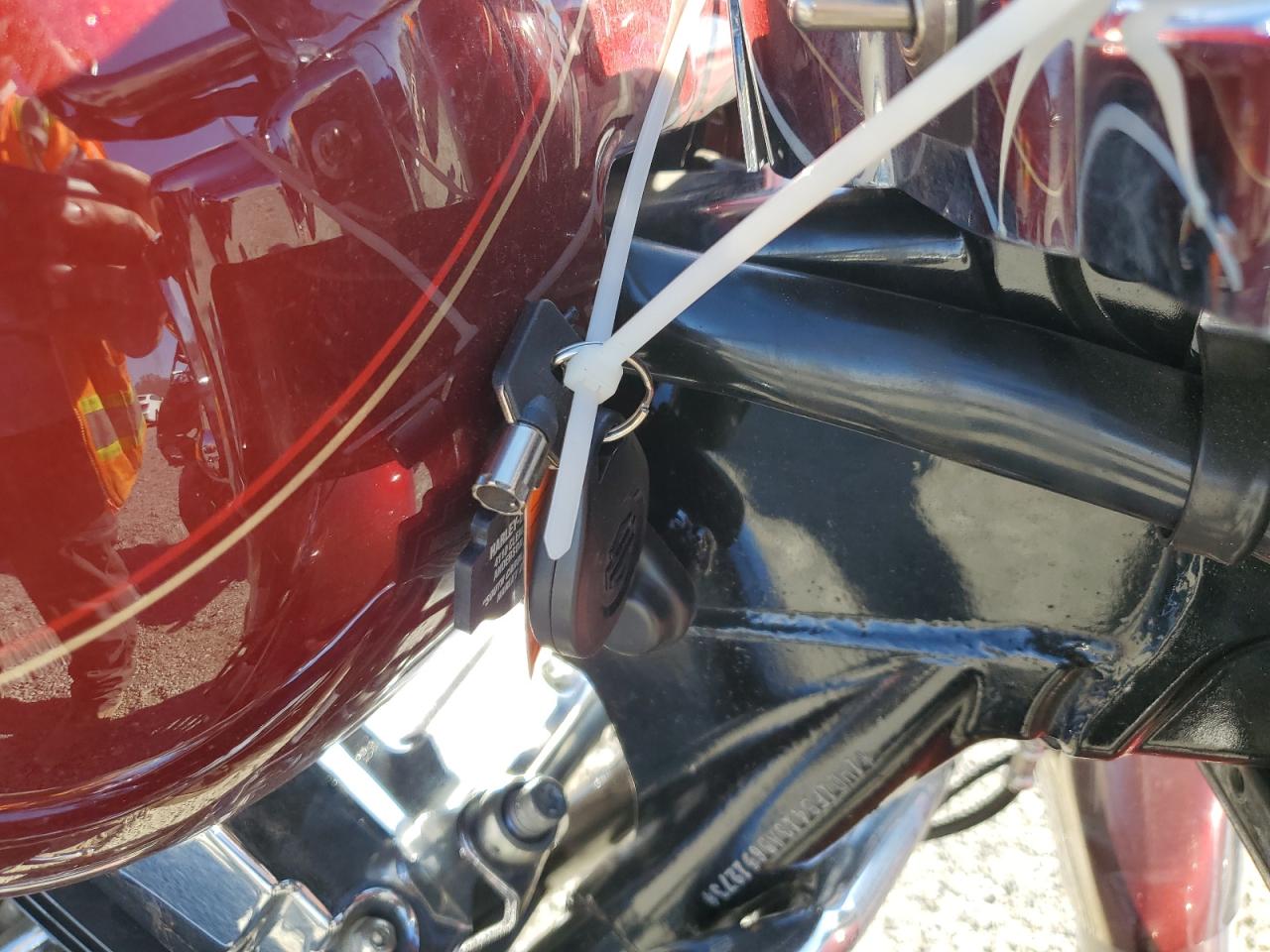 2010 Harley-Davidson Flhr VIN: 1HD1FB413AB651273 Lot: 82774815