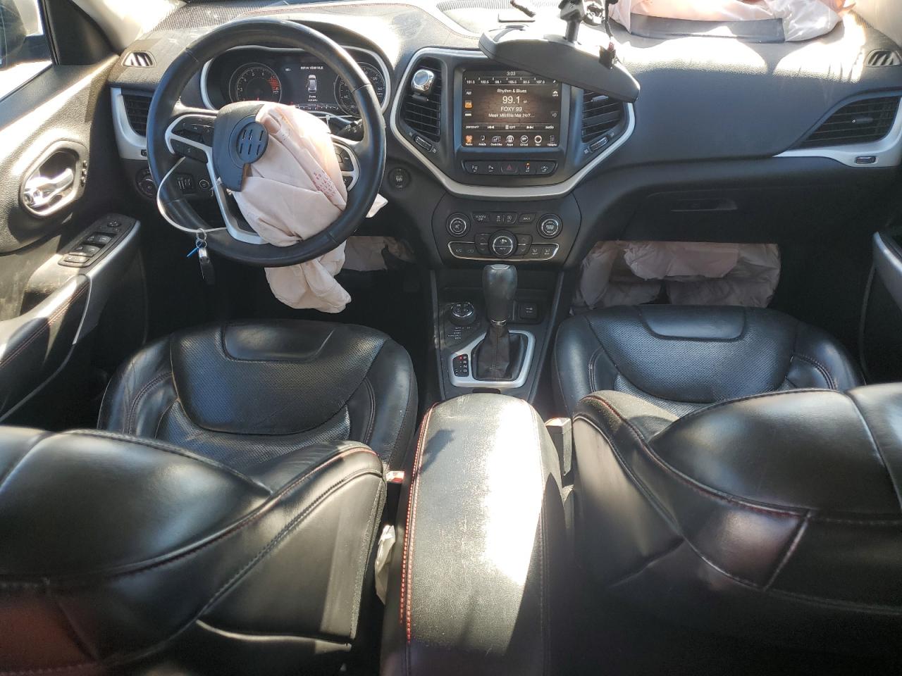 2018 Jeep Cherokee Trailhawk VIN: 1C4PJMBX5JD571233 Lot: 82730565