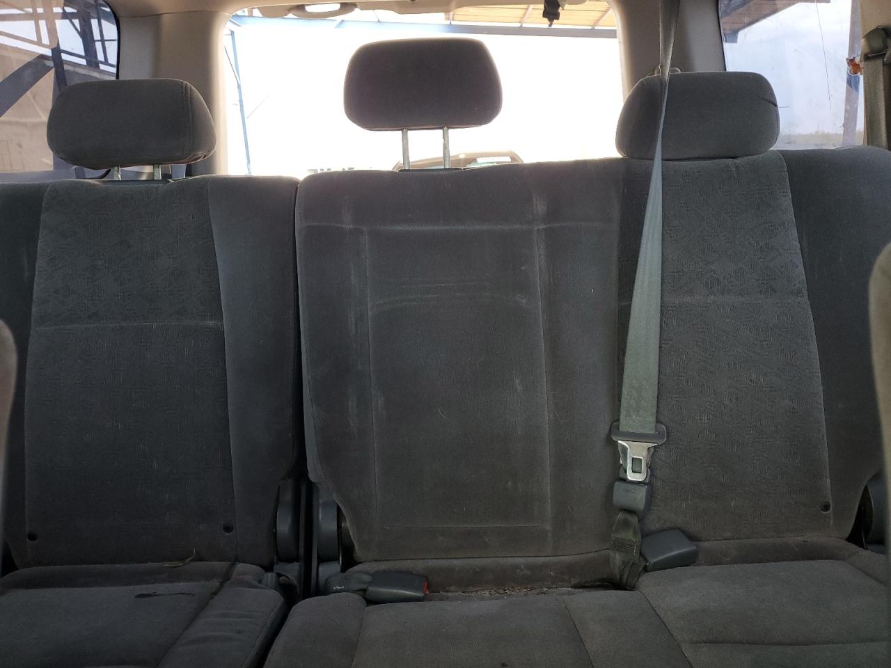 2003 Honda Pilot Lx VIN: 2HKYF18103H590700 Lot: 85837815