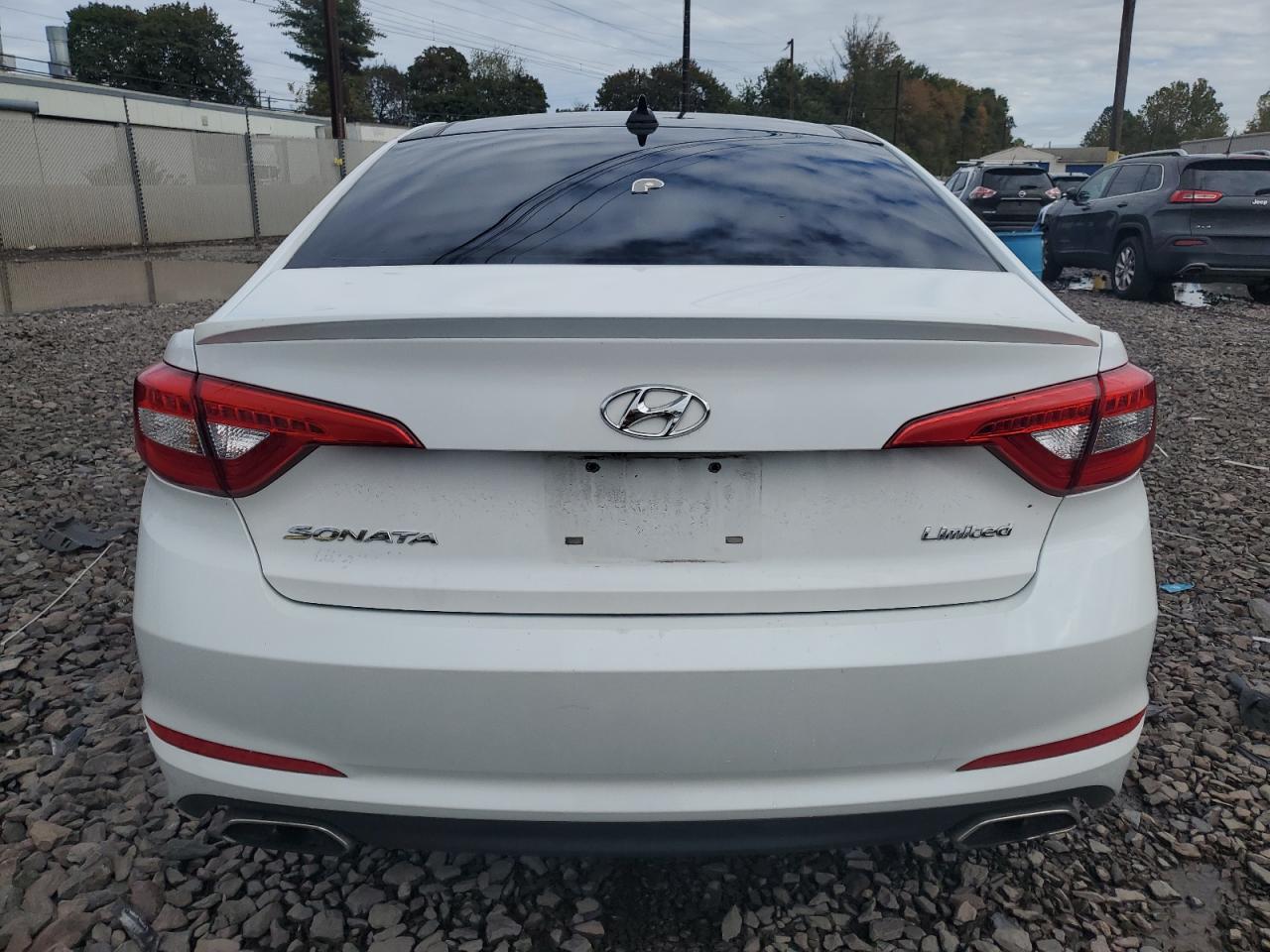 2015 Hyundai Sonata Sport VIN: 5NPE34AF3FH103173 Lot: 82341115