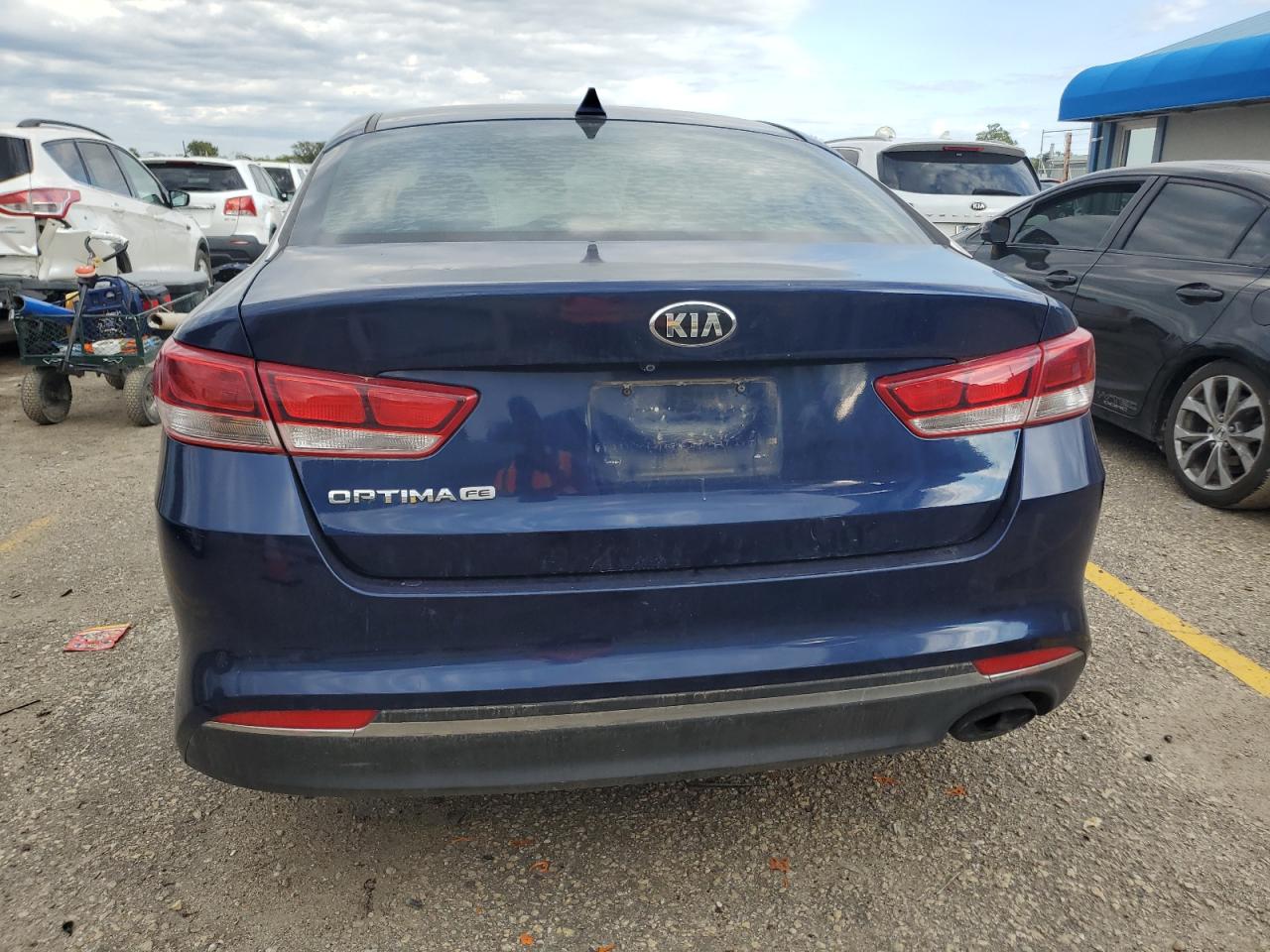 2017 Kia Optima Lx VIN: 5XXGT4L37HG174824 Lot: 82350525