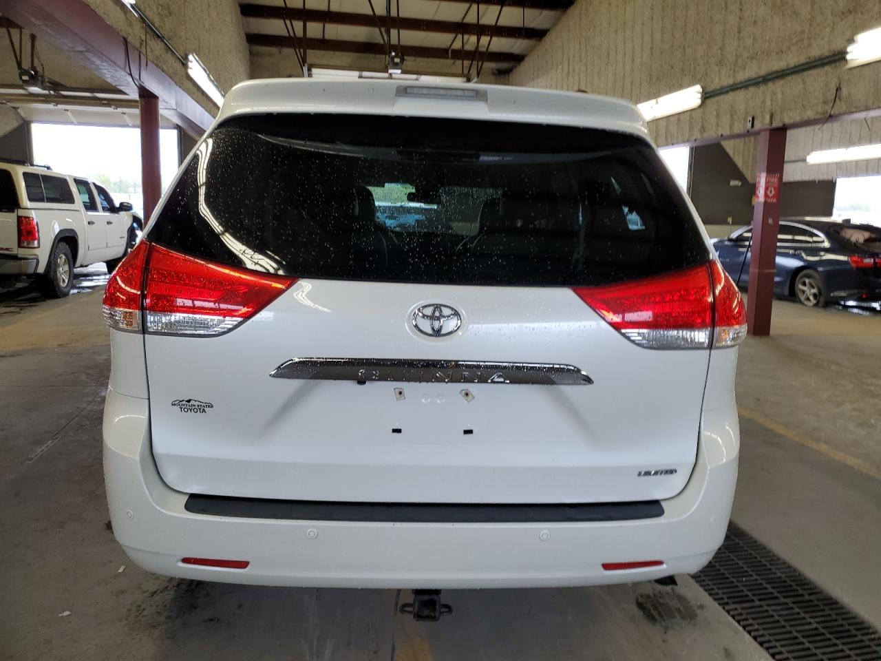 2012 Toyota Sienna Xle VIN: 5TDYK3DC9CS245237 Lot: 85541775