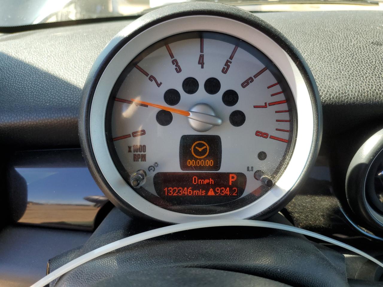 2010 Mini Cooper S VIN: WMWMF7C58ATZ73401 Lot: 81931295