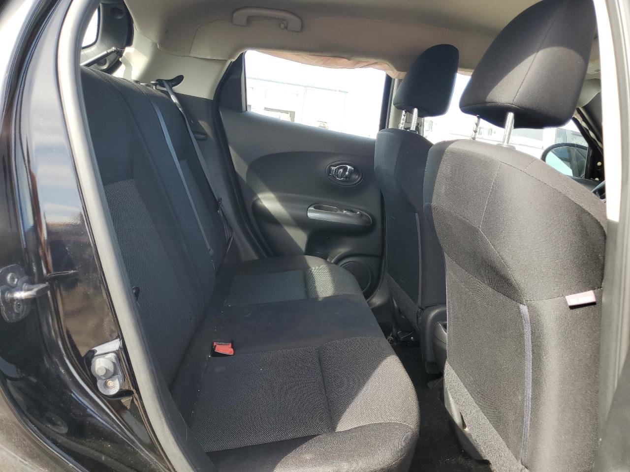 2014 Nissan Juke S VIN: JN8AF5MR5ET358651 Lot: 81993195