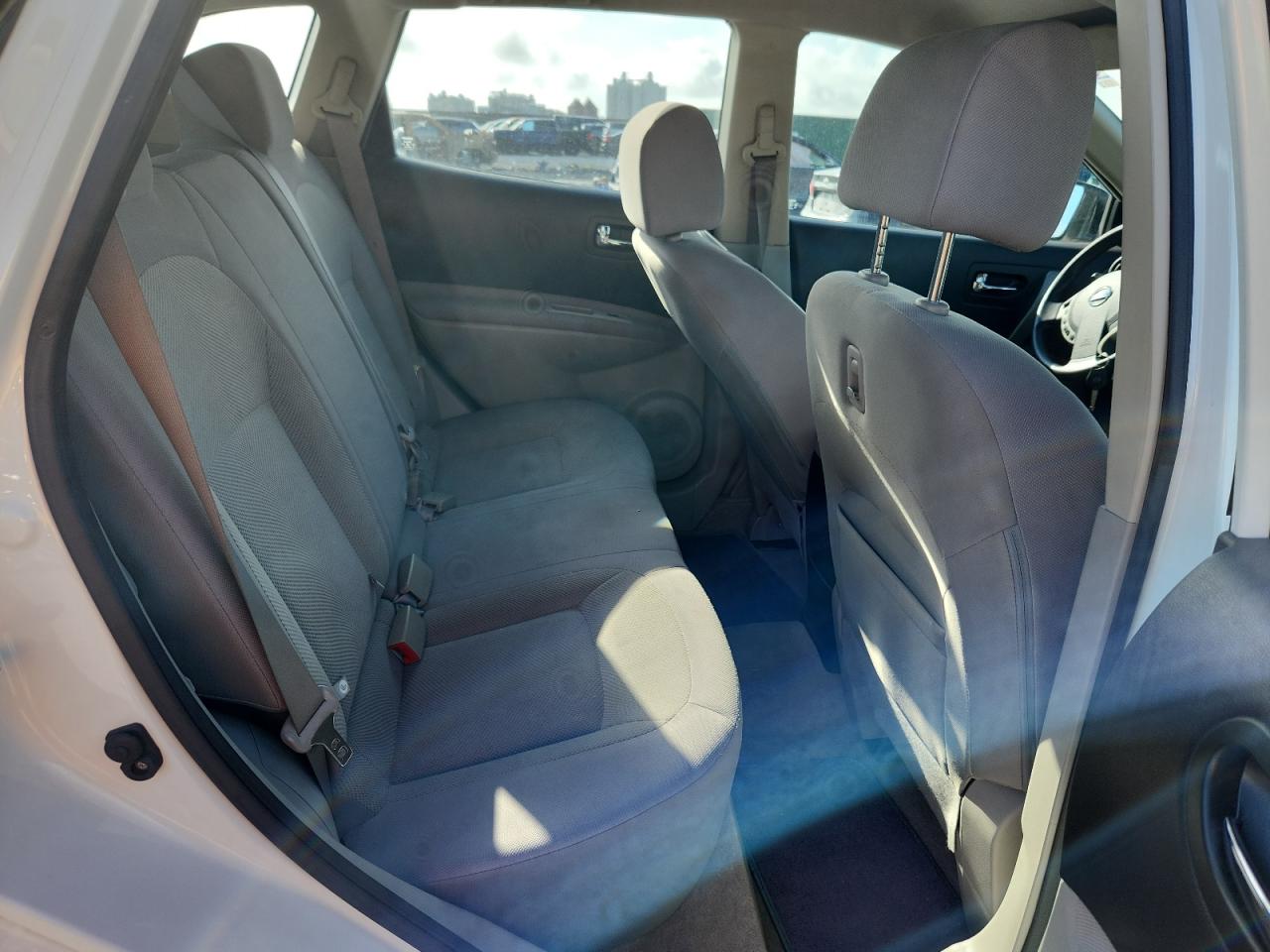 2015 Nissan Rogue Select S VIN: JN8AS5MT4FW159758 Lot: 85499425