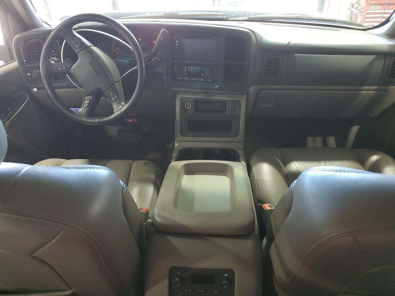 2006 GMC Yukon Xl K2500 VIN: 3GKGK26G16G104742 Lot: 81752175