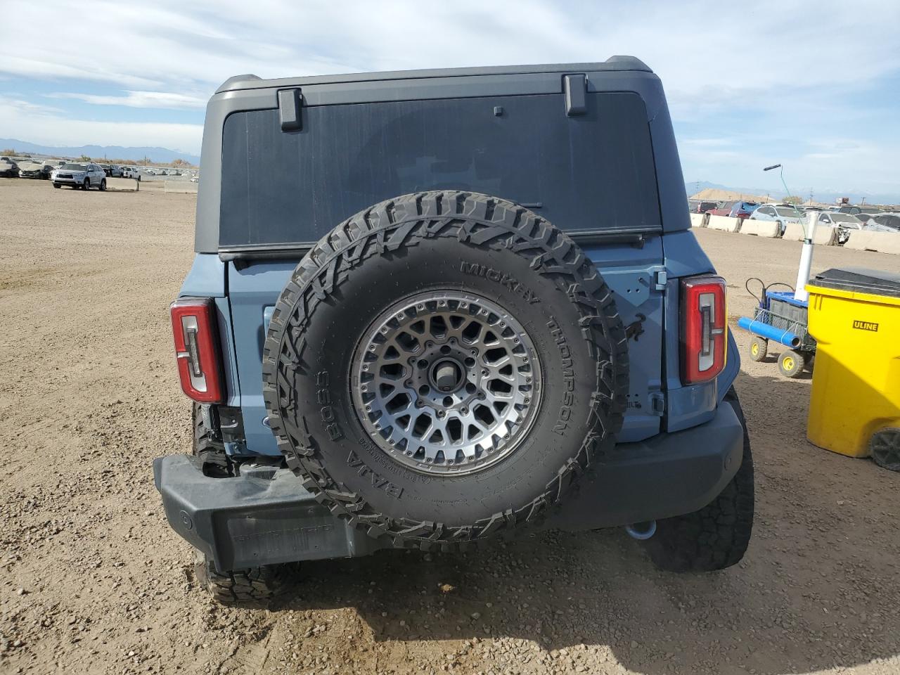 2023 Ford Bronco Base VIN: 1FMEE5DPXPLB37978 Lot: 90908135