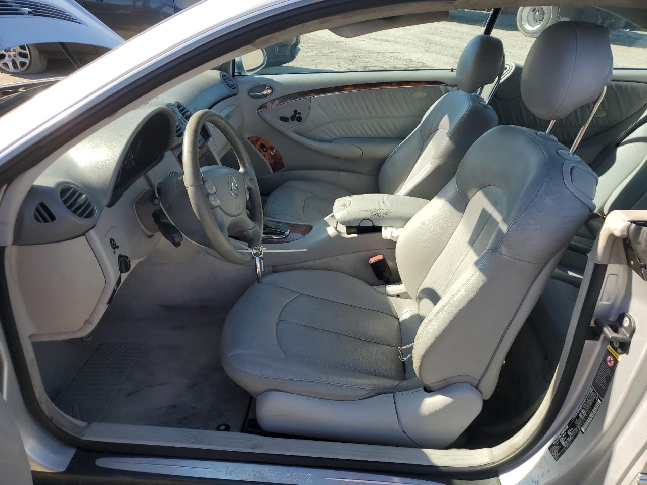 2004 Mercedes-Benz Clk 500 VIN: WDBTJ75J74F110677 Lot: 87057685