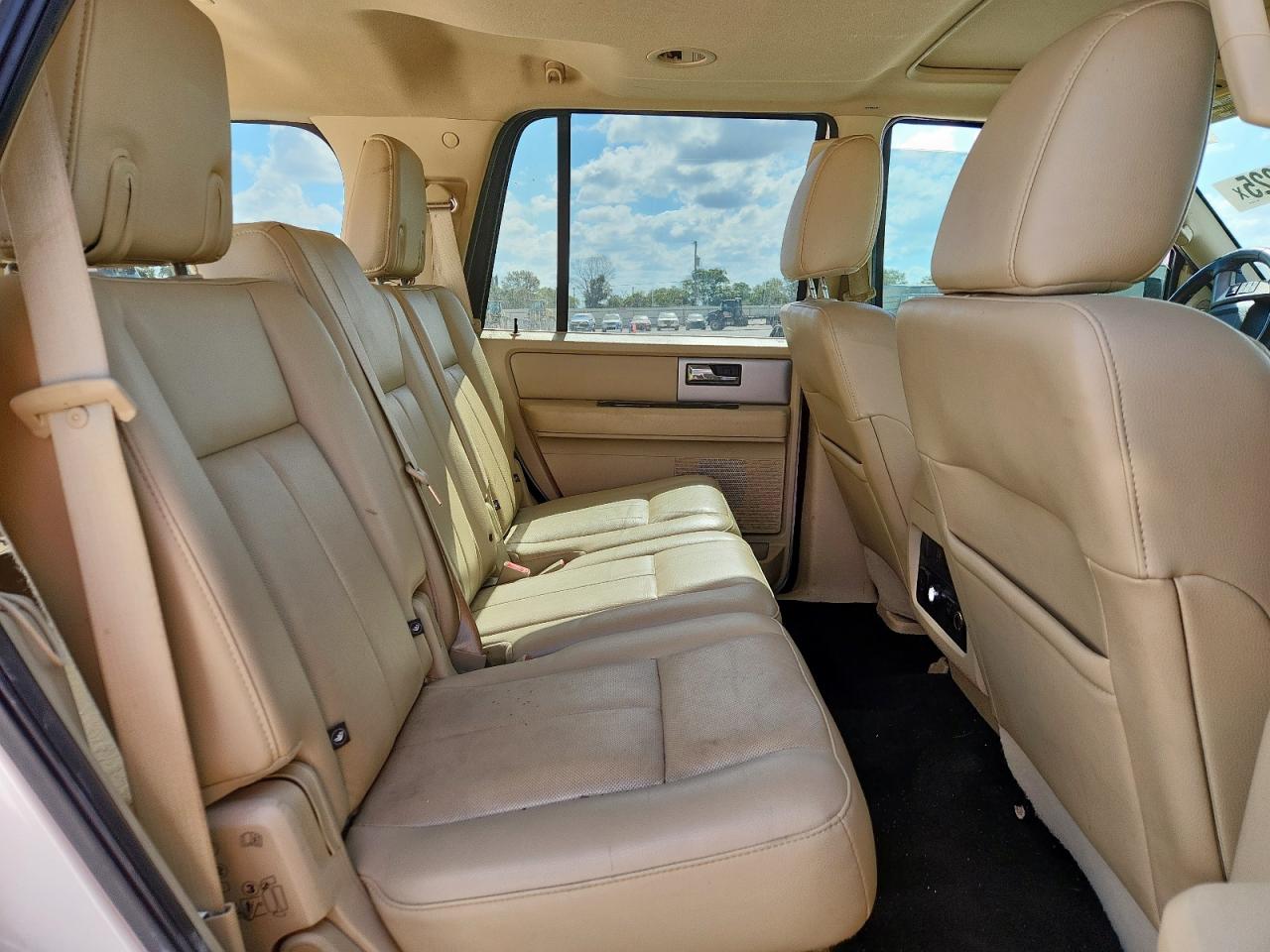 2015 Ford Expedition Limited VIN: 1FMJU2AT1FEF28232 Lot: 84970825