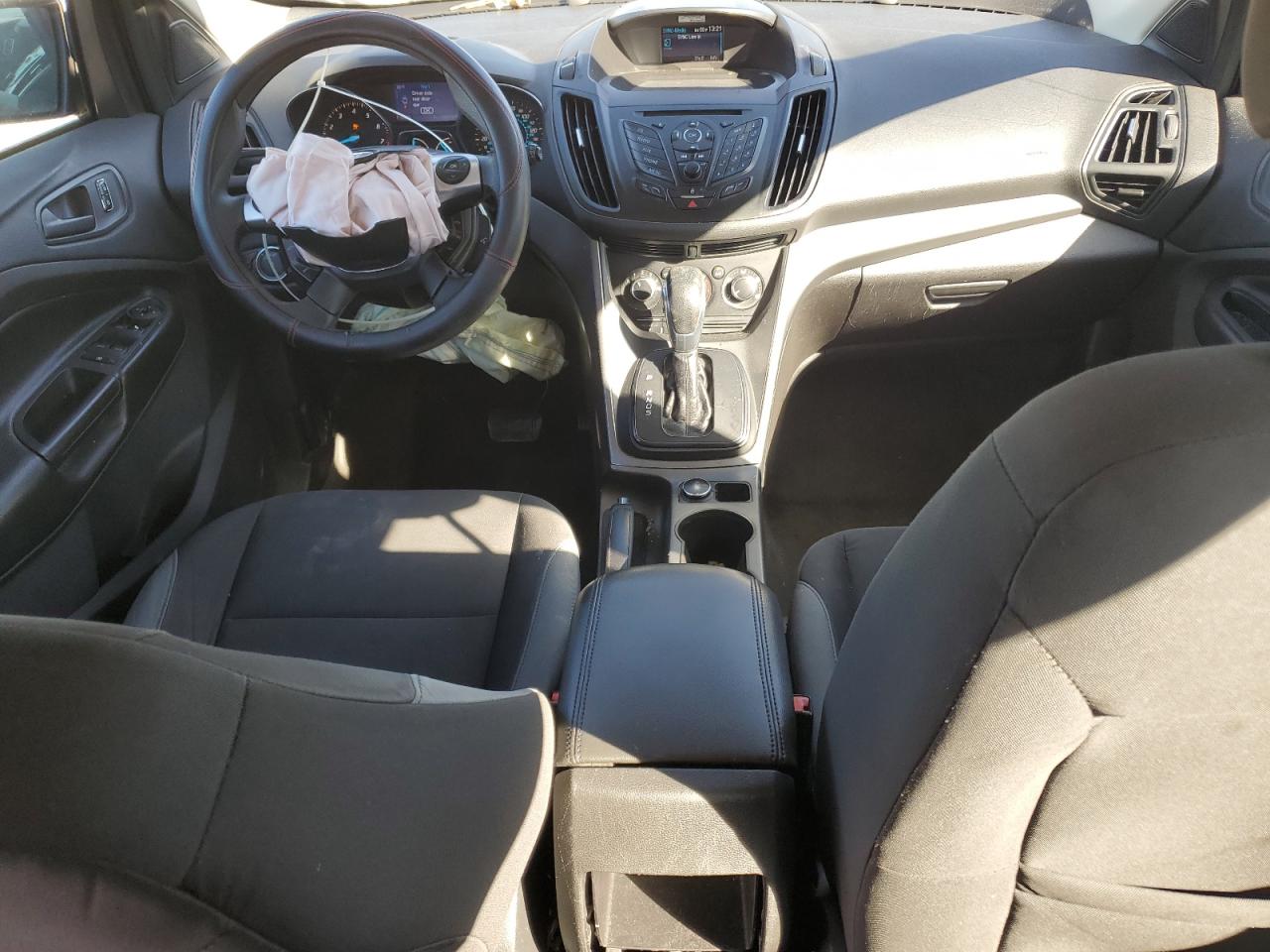 2013 Ford Escape S VIN: 1FMCU0F76DUB22216 Lot: 87043055