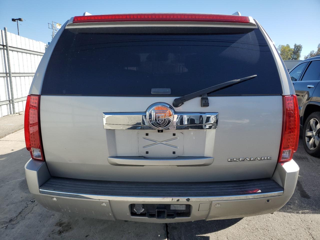 2008 Cadillac Escalade Luxury VIN: 1GYEC63868R127158 Lot: 86279685