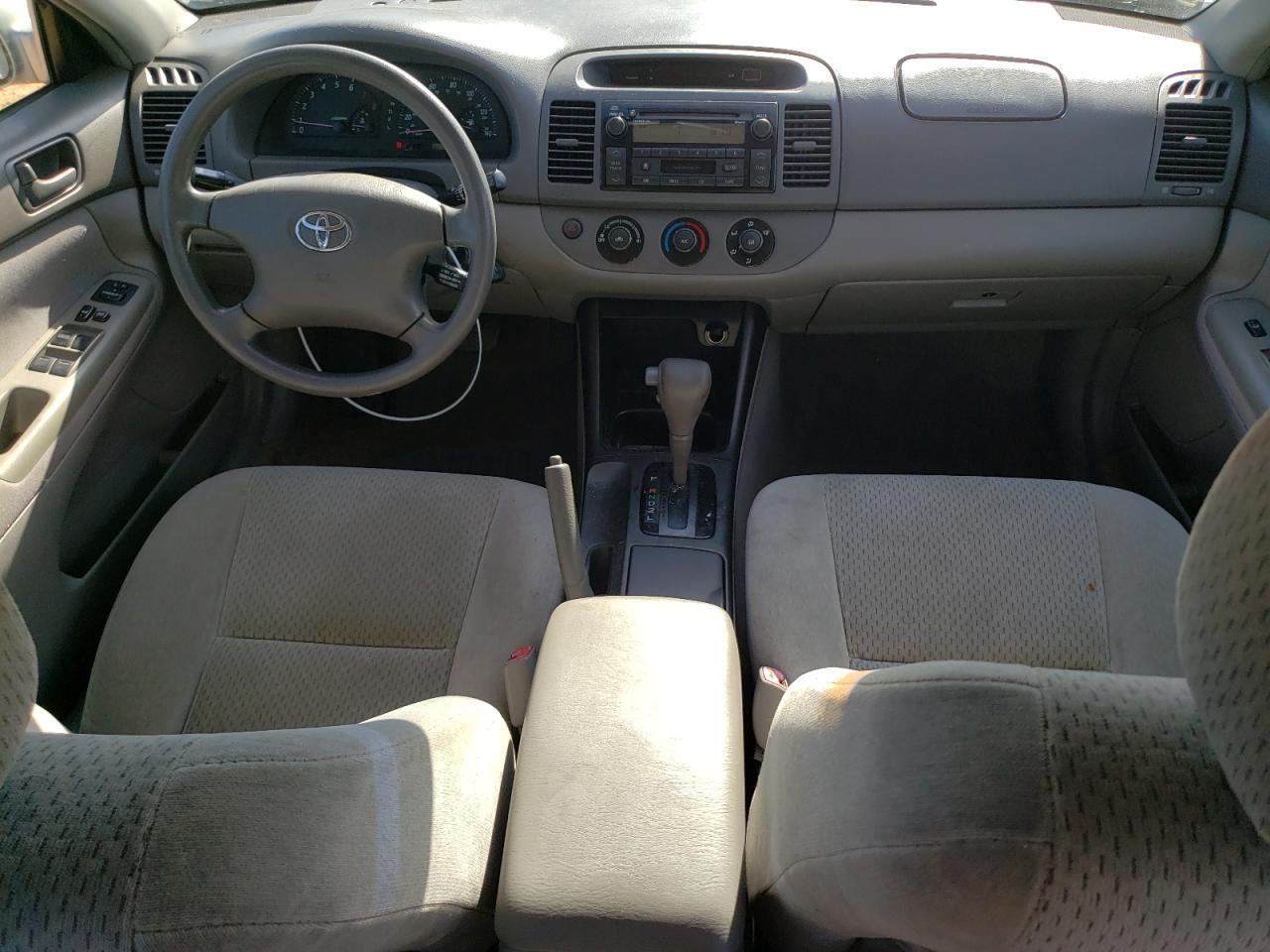 2004 Toyota Camry Le VIN: 4T1BE32K84U897766 Lot: 82230385