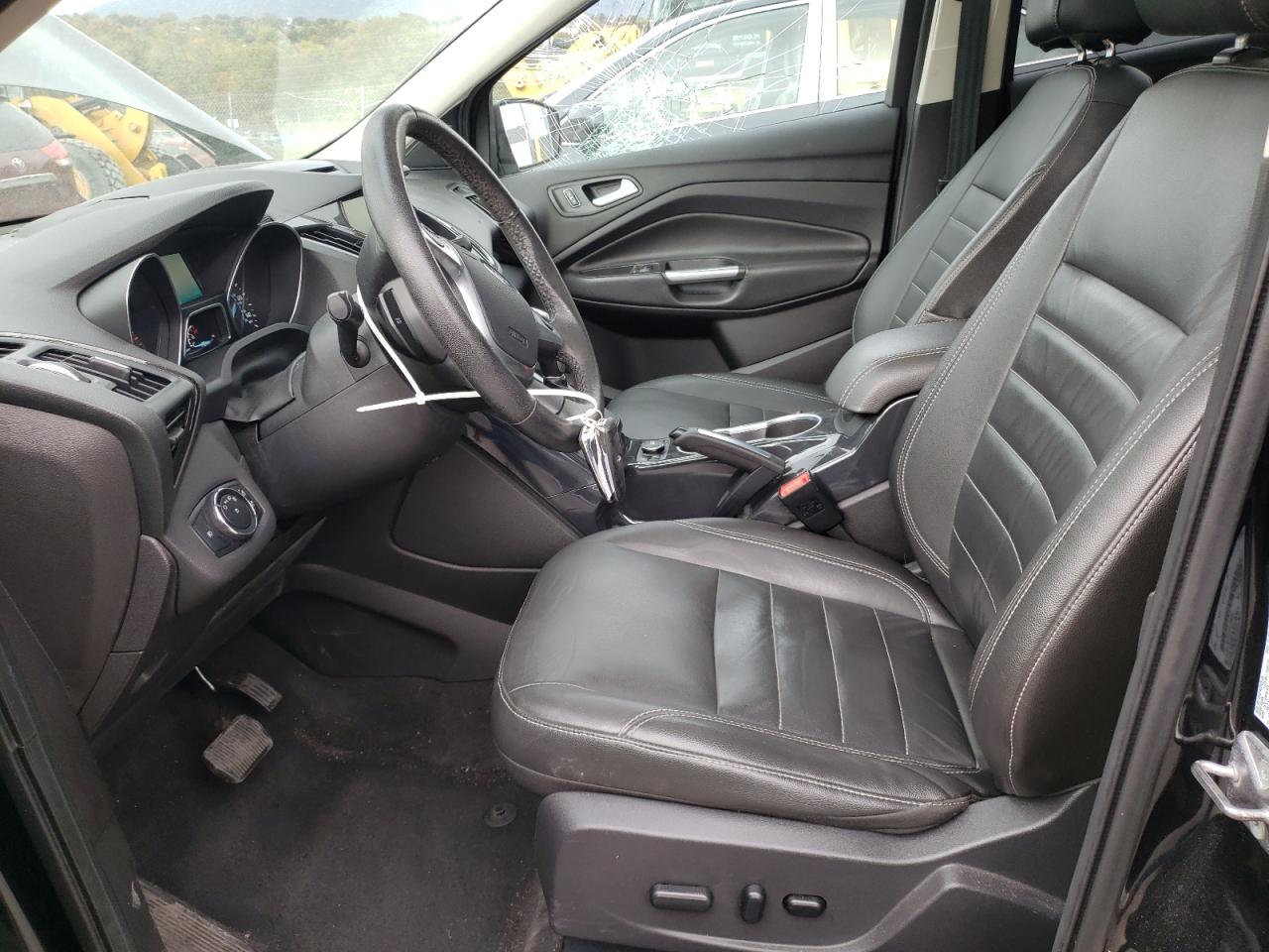 2015 Ford Escape Titanium VIN: 1FMCU9JXXFUA55697 Lot: 90433905