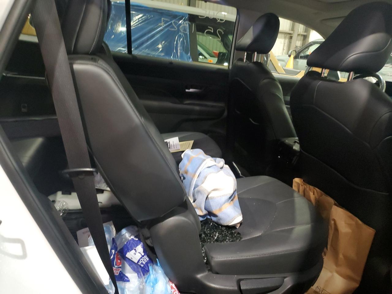 2024 Toyota Grand Highlander Xle VIN: 5TDAAAB59RS026042 Lot: 86057045