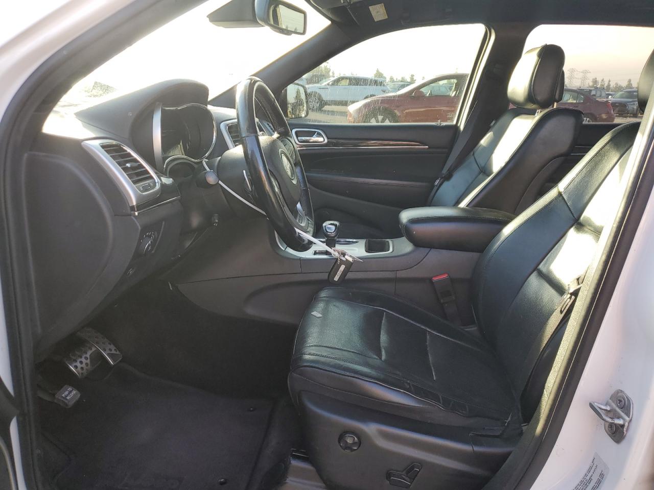 2015 Jeep Grand Cherokee Overland VIN: 1C4RJECG1FC231961 Lot: 82002425