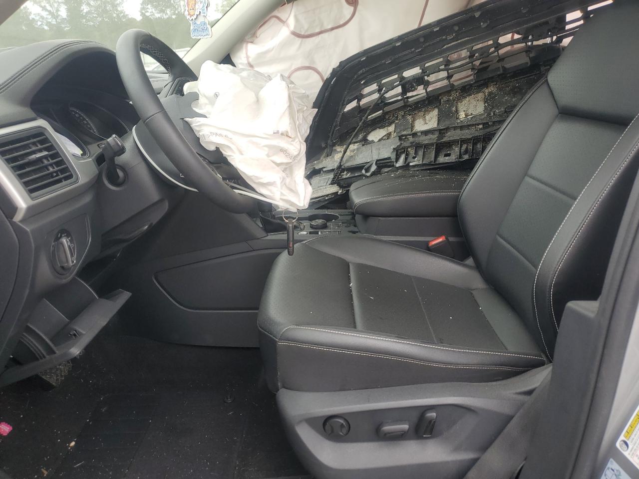 Фото: 1V2HR2CA4MC598749