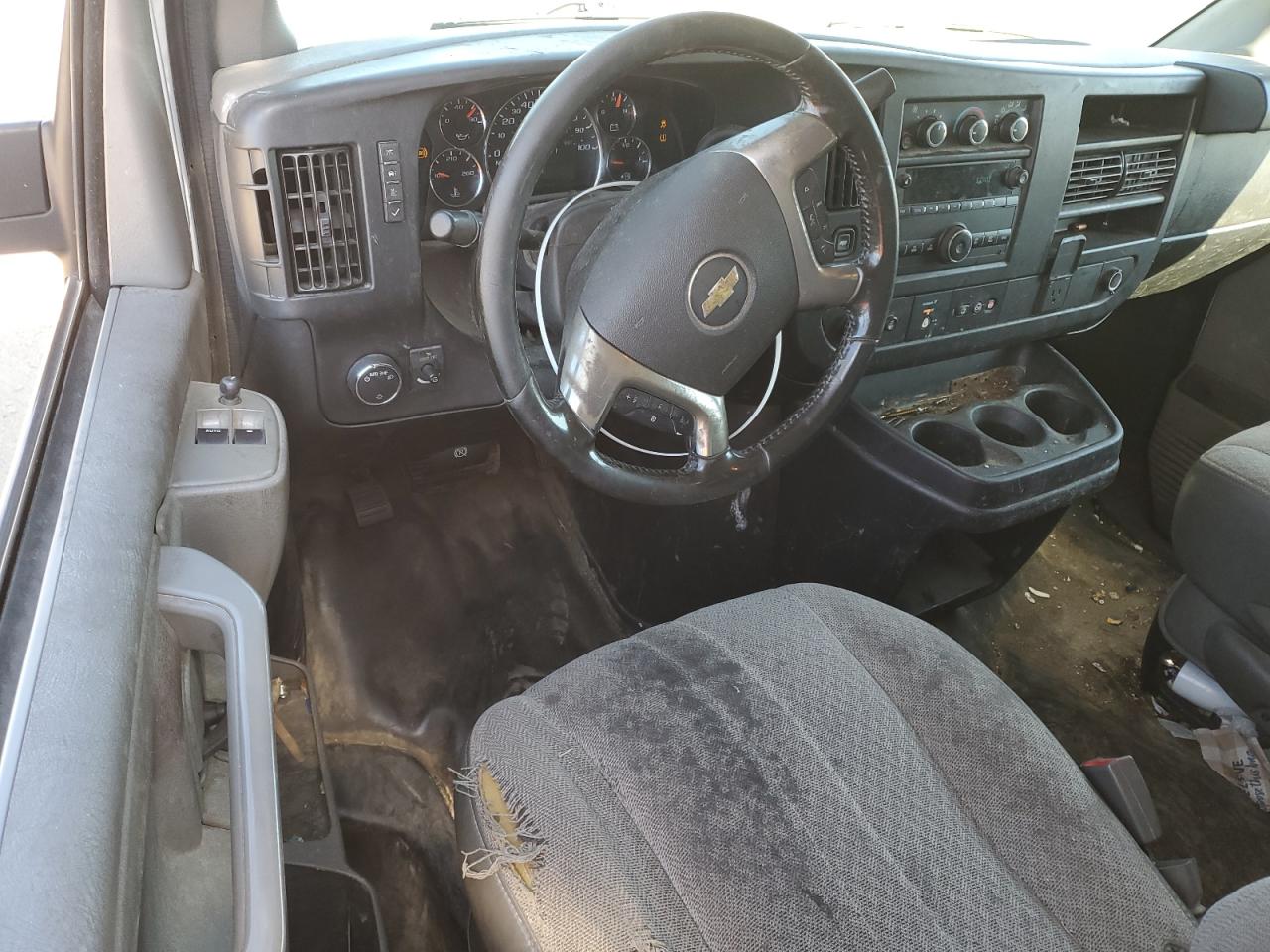 2019 Chevrolet Express G2500 VIN: 1GCWGAFP9K1298190 Lot: 81486585