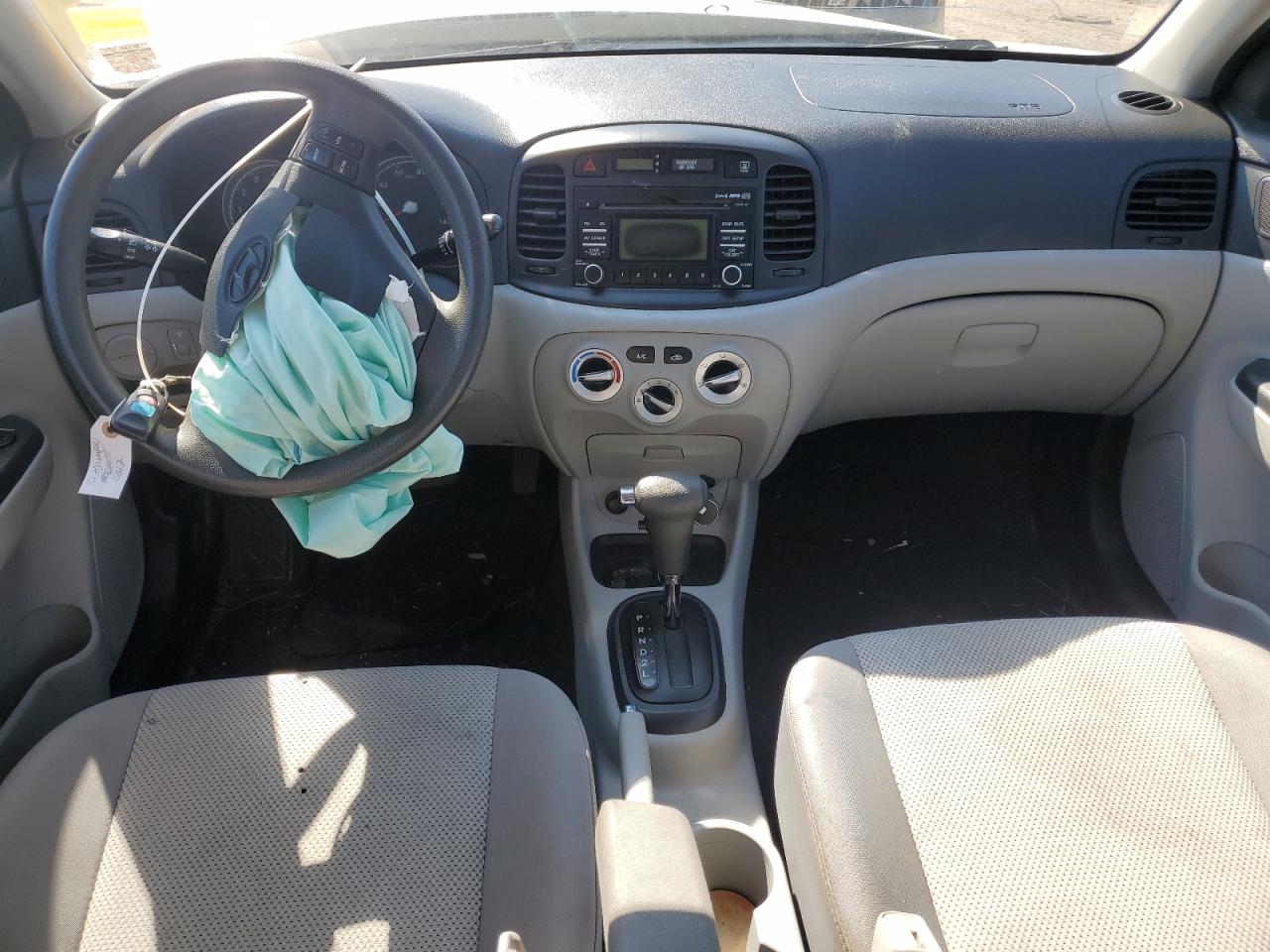 2010 Hyundai Accent Gls VIN: KMHCN4AC4AU495212 Lot: 82365635