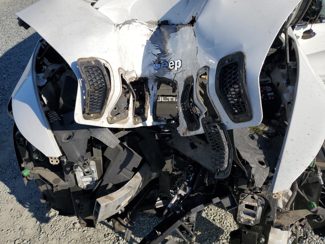 2015 Jeep Cherokee Limited VIN: 1C4PJLDB6FW760433 Lot: 82362555