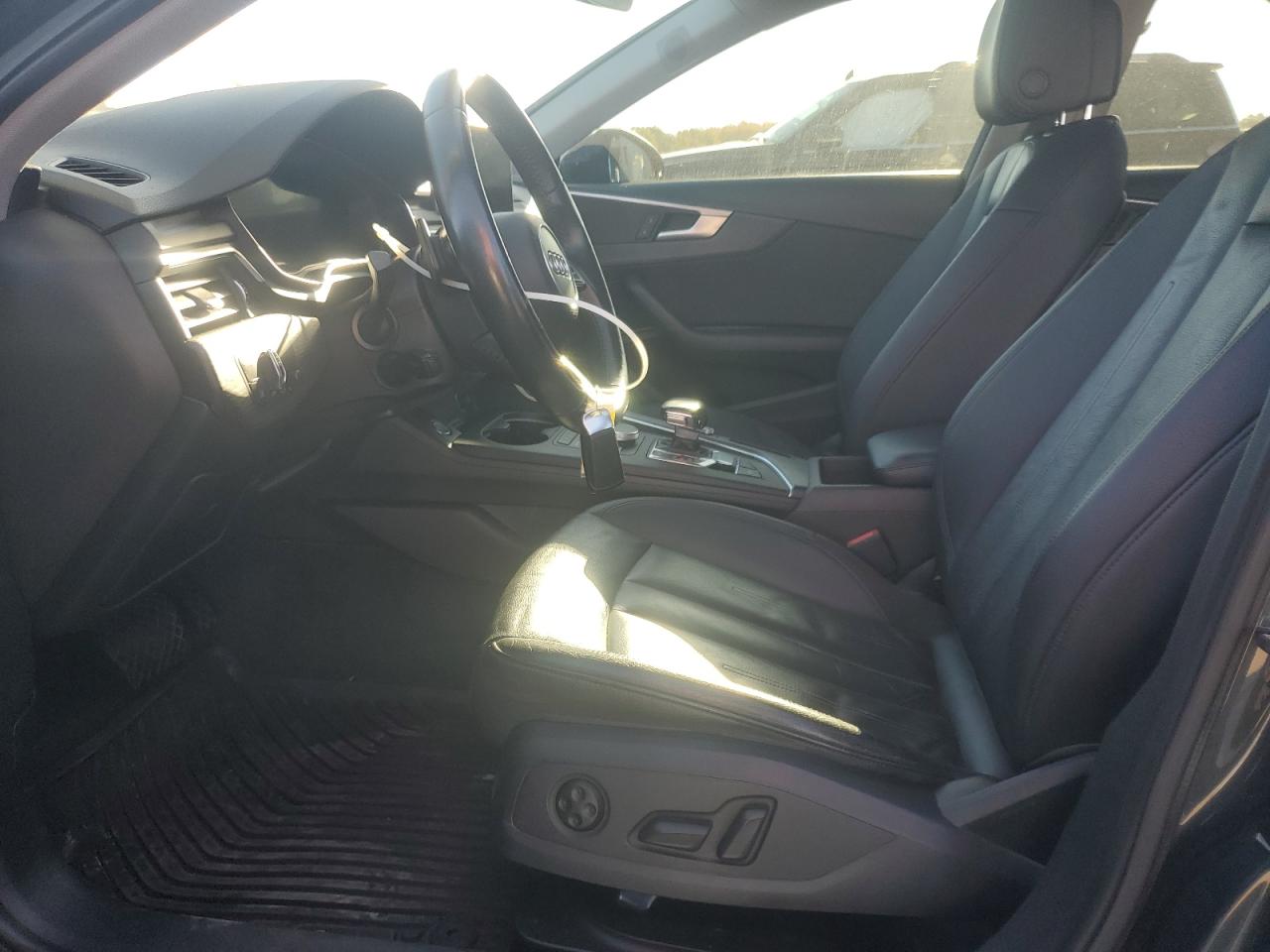 2017 Audi A4 Premium Plus VIN: WAUENAF40HN061691 Lot: 86172955