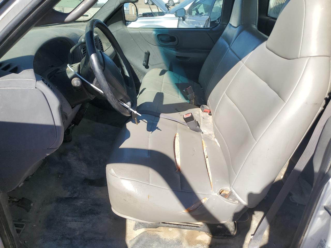 2002 Ford F150 VIN: 3FTRF17262MA11460 Lot: 84880315