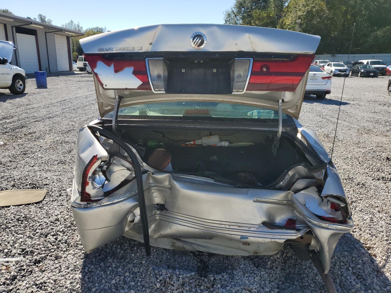 2005 Mercury Grand Marquis Ls VIN: 2MEFM75W25X670113 Lot: 87270195