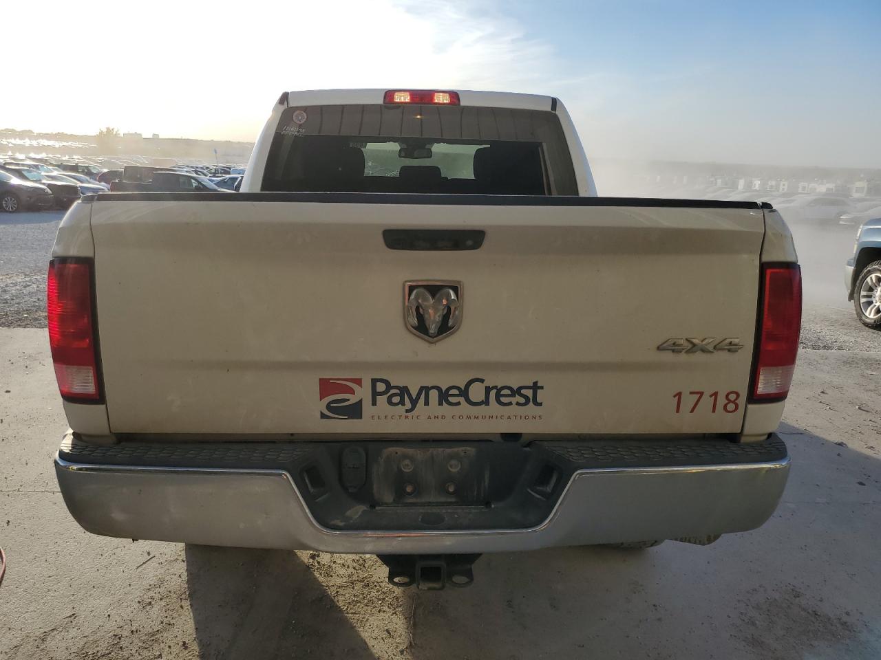 2018 Ram 1500 St VIN: 3C6RR7KT1JG211550 Lot: 89811135