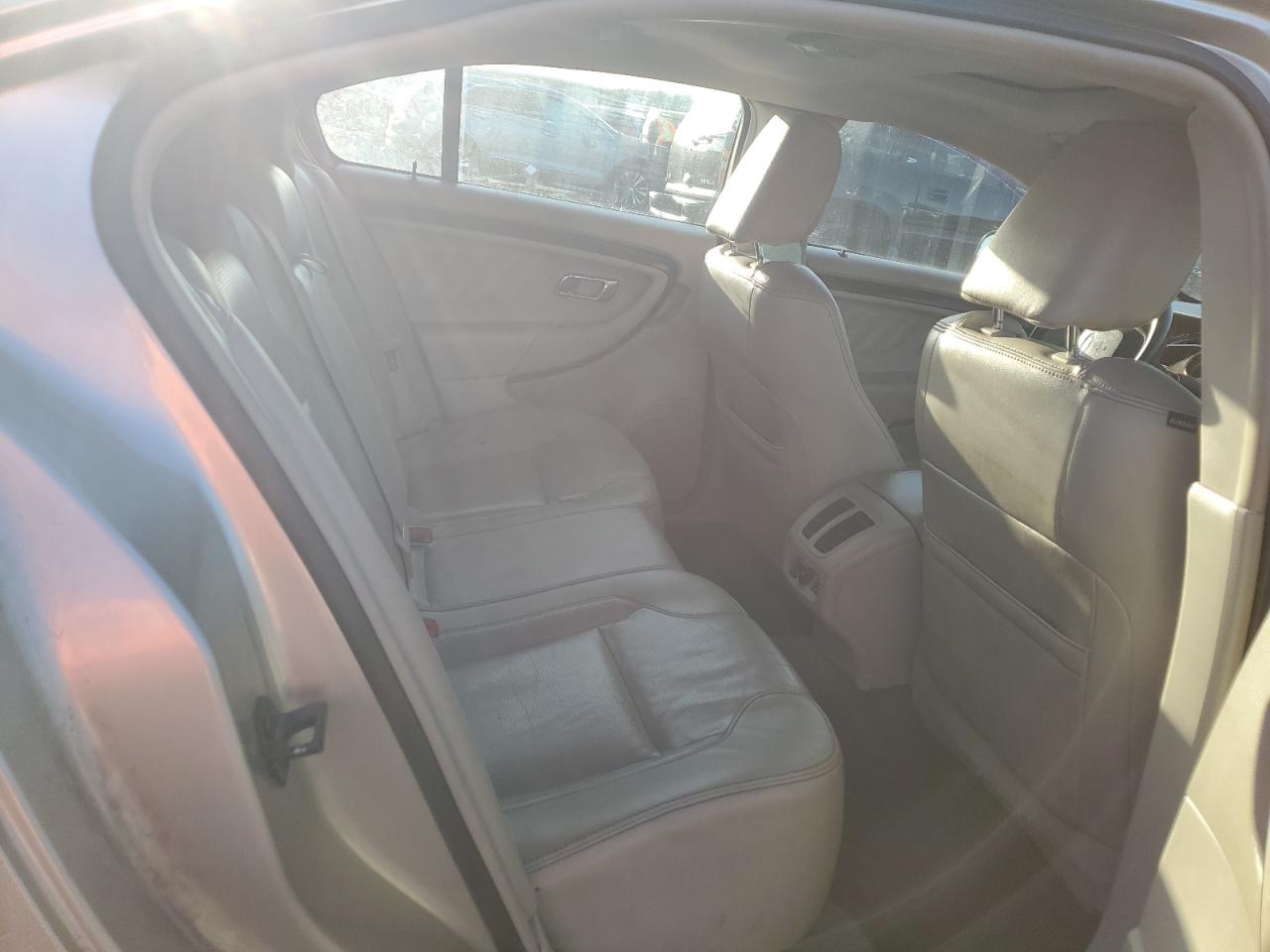 2010 Ford Taurus Limited VIN: 1FAHP2FW7AG142253 Lot: 86066685