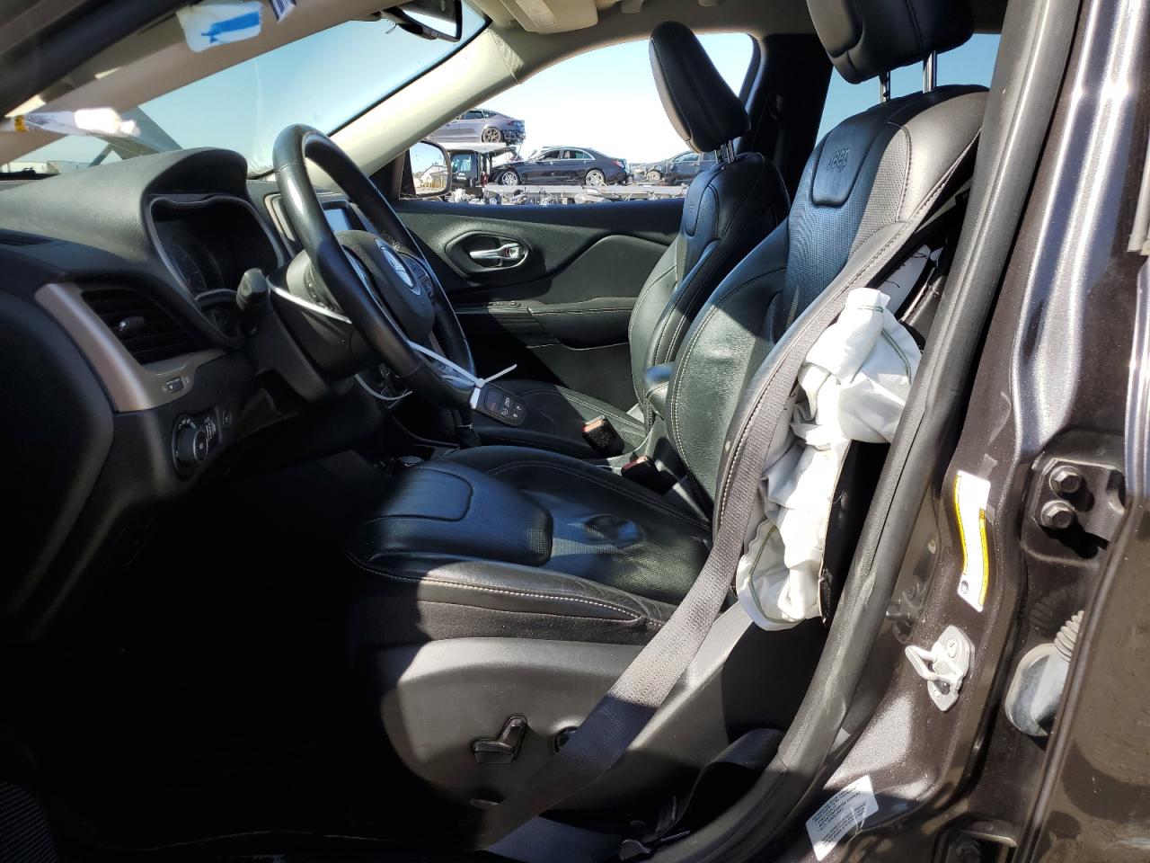 2015 Jeep Cherokee Limited VIN: 1C4PJMDS2FW664823 Lot: 90145135