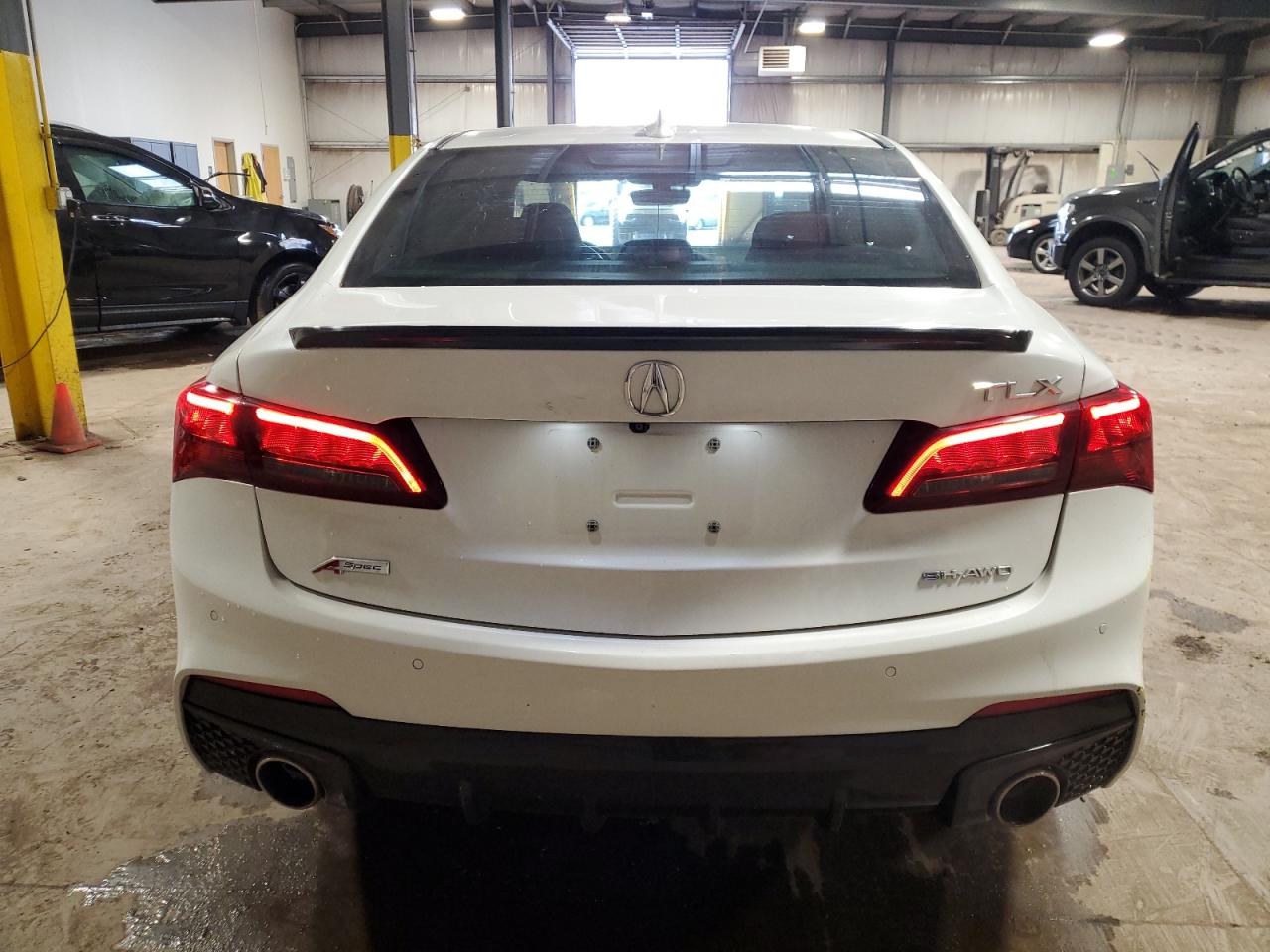 2019 Acura Tlx Technology VIN: 19UUB3F68KA001761 Lot: 90333165