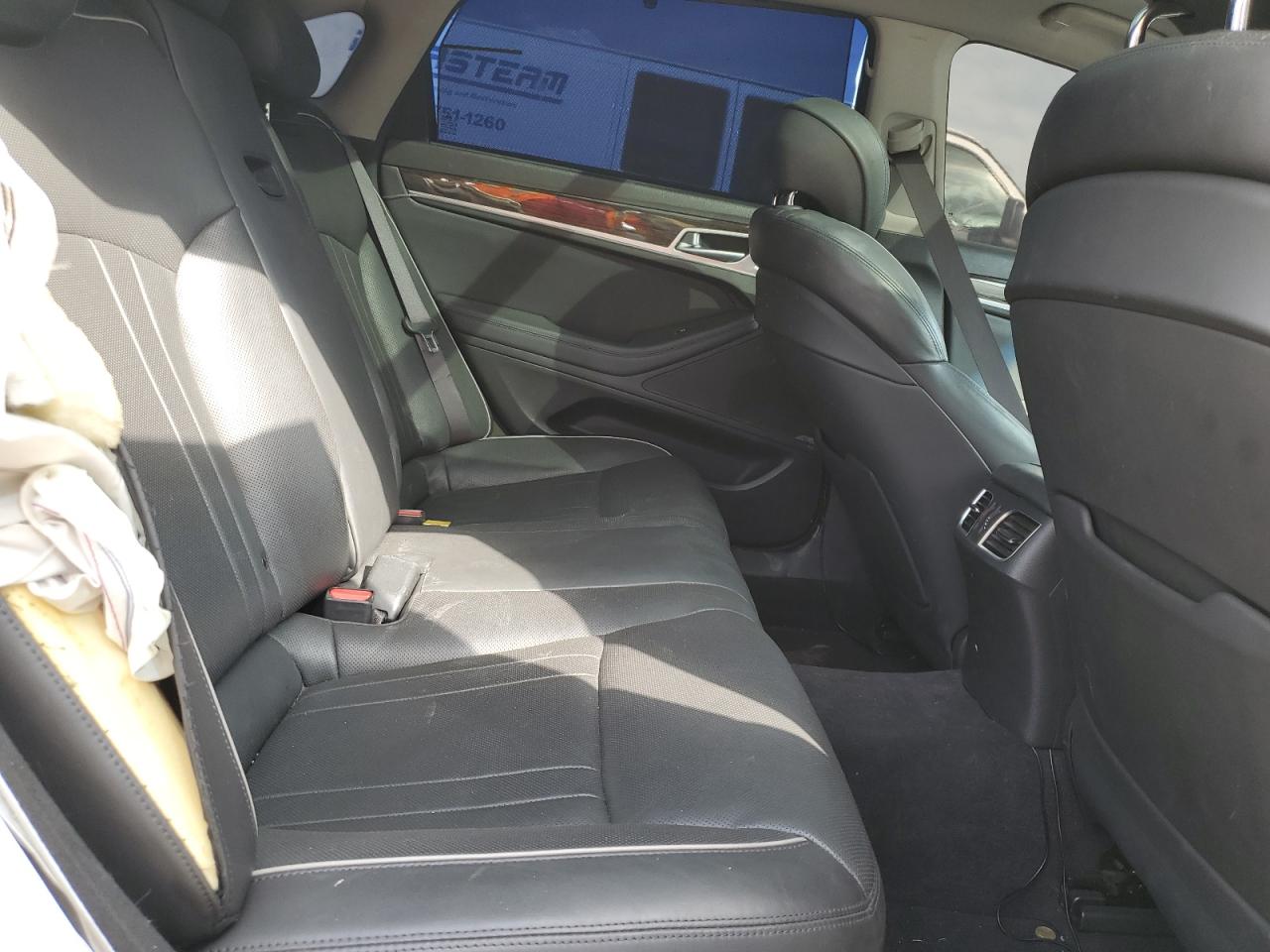 2016 Hyundai Genesis 3.8L VIN: KMHGN4JE2GU117420 Lot: 85532675