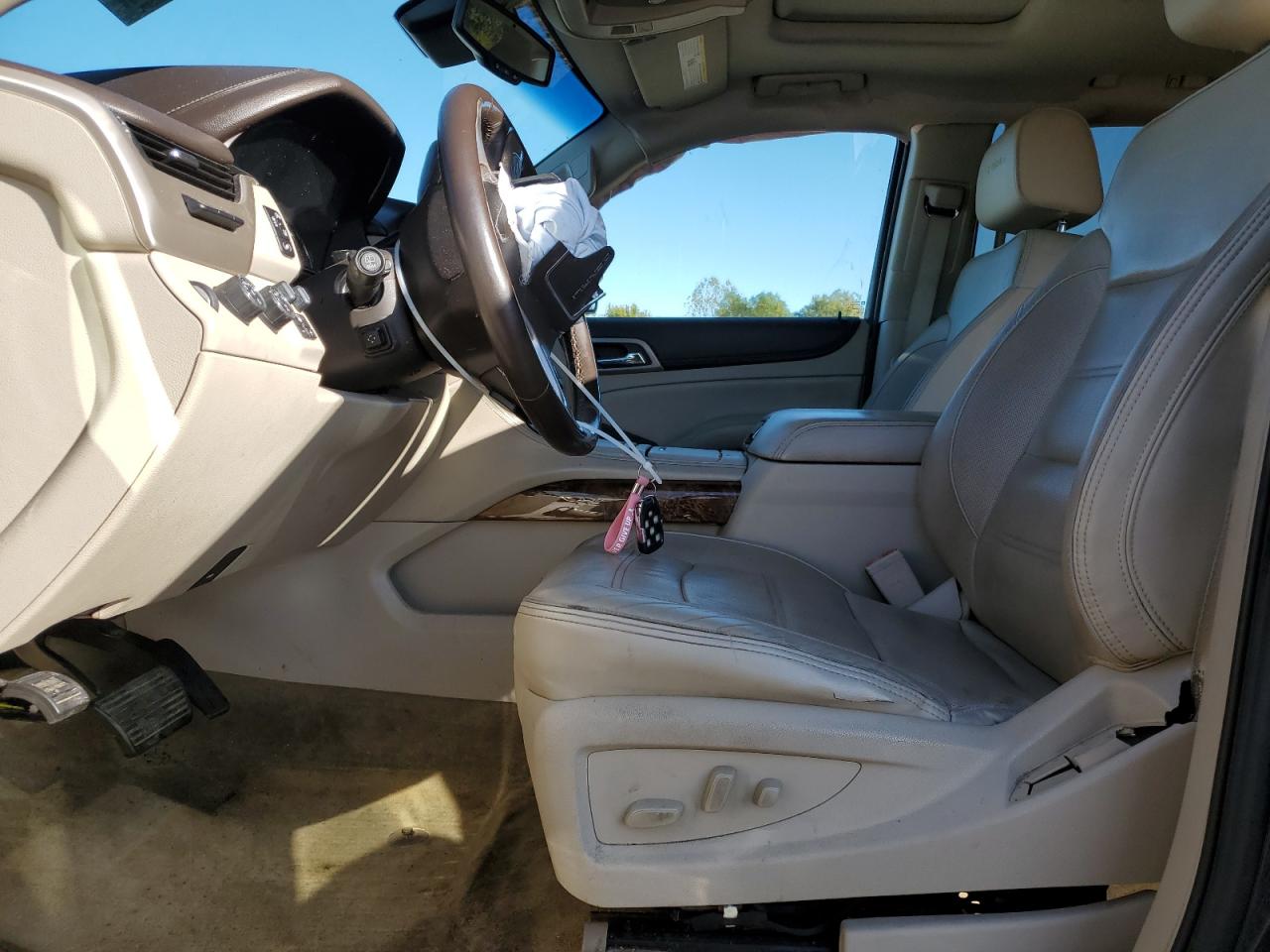 2015 GMC Yukon Xl Denali VIN: 1GKS2JKJ8FR129840 Lot: 90517175